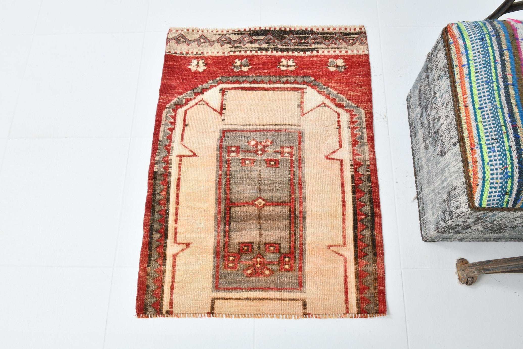 Vintage Doormat 2’3’’ x 3’0’’ ft