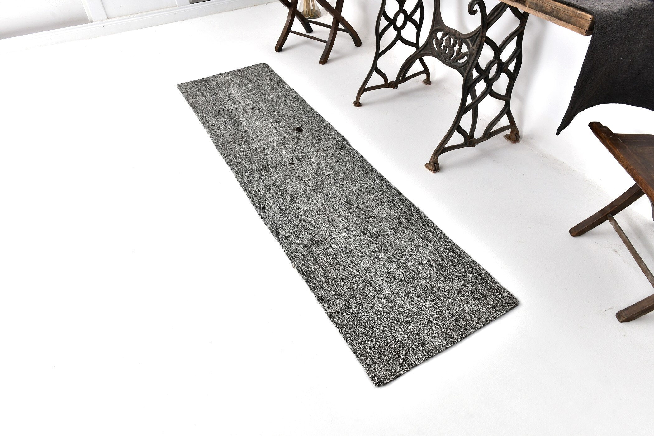 Vintage Flatweave Kilim 1'11" x 7'1" ft