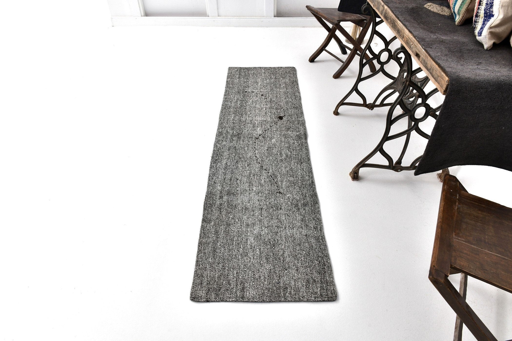 Vintage Flatweave Kilim 1'11" x 7'1" ft