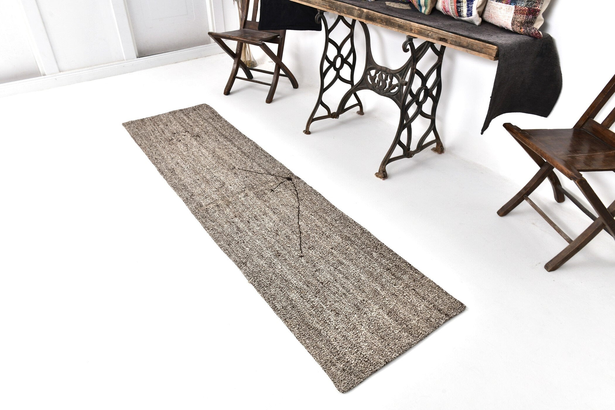 Vintage Flatweave Kilim 2'0" x 7'8" ft