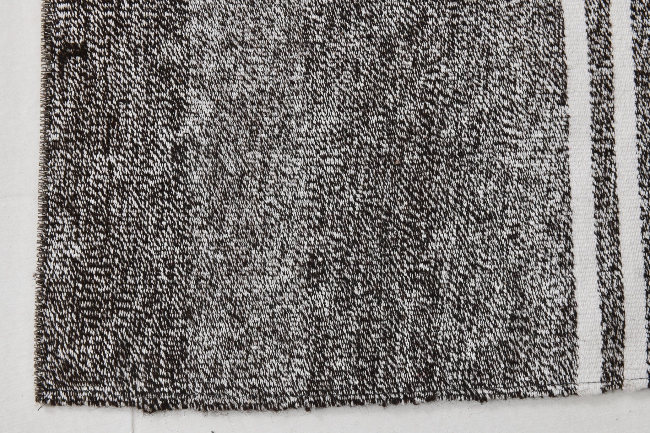 Vintage Flatweave Kilim 2'7" x 6'9" ft