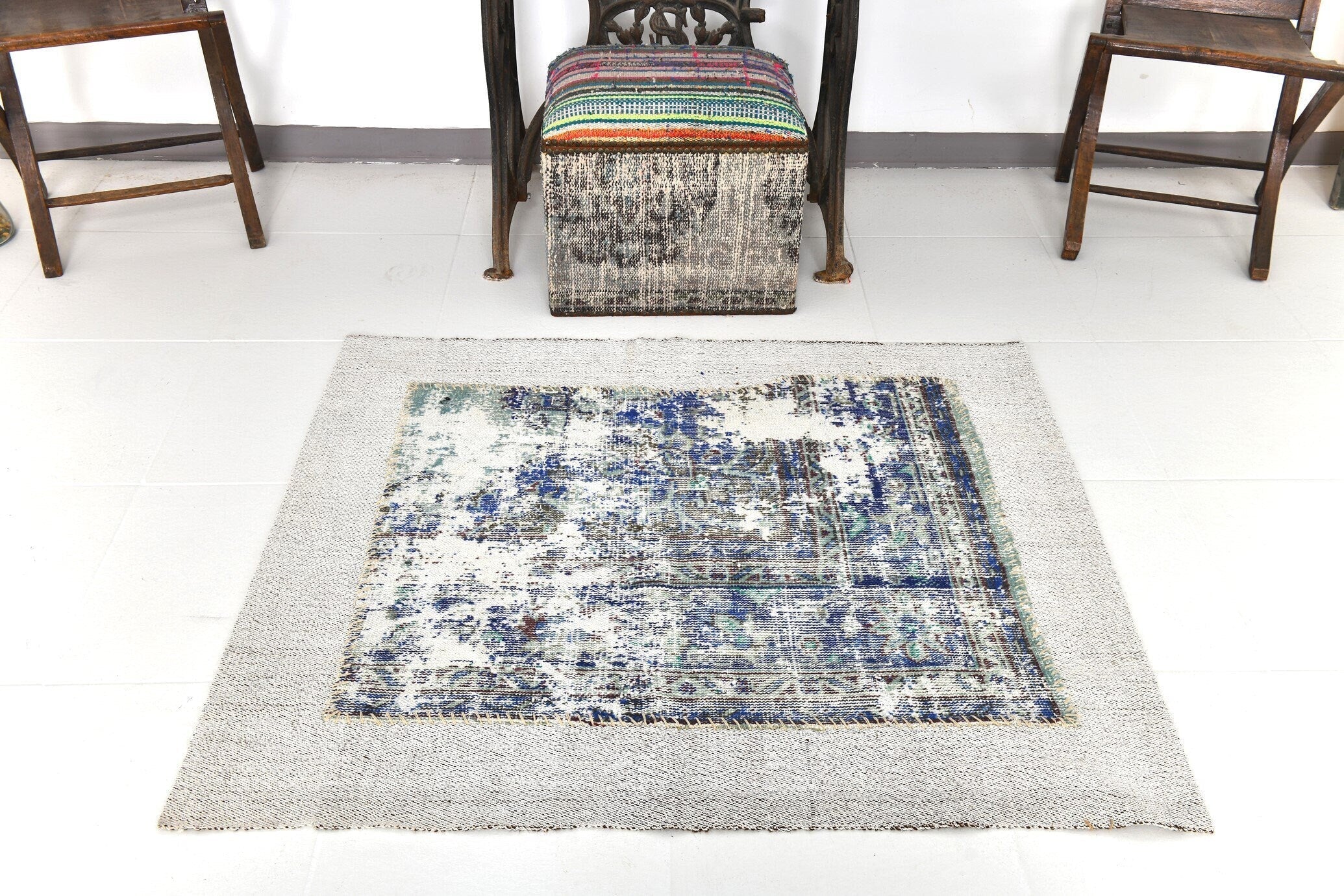 Vintage Flatweave Kilim 3'5" x 4'1" ft