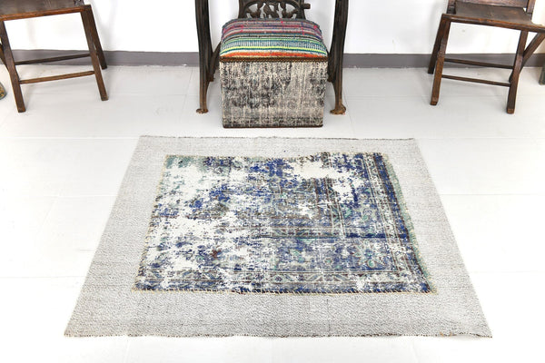 Vintage Flatweave Kilim 3'5" x 4'1" ft