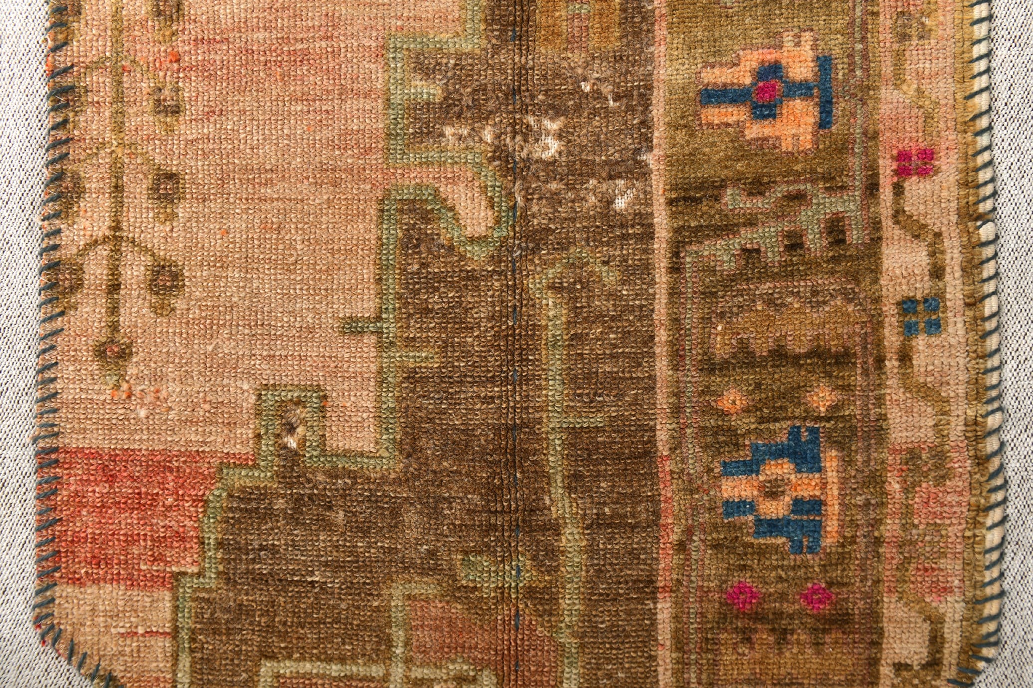 Vintage Flatweave Kilim 3’5’’ x 4’2’’ ft