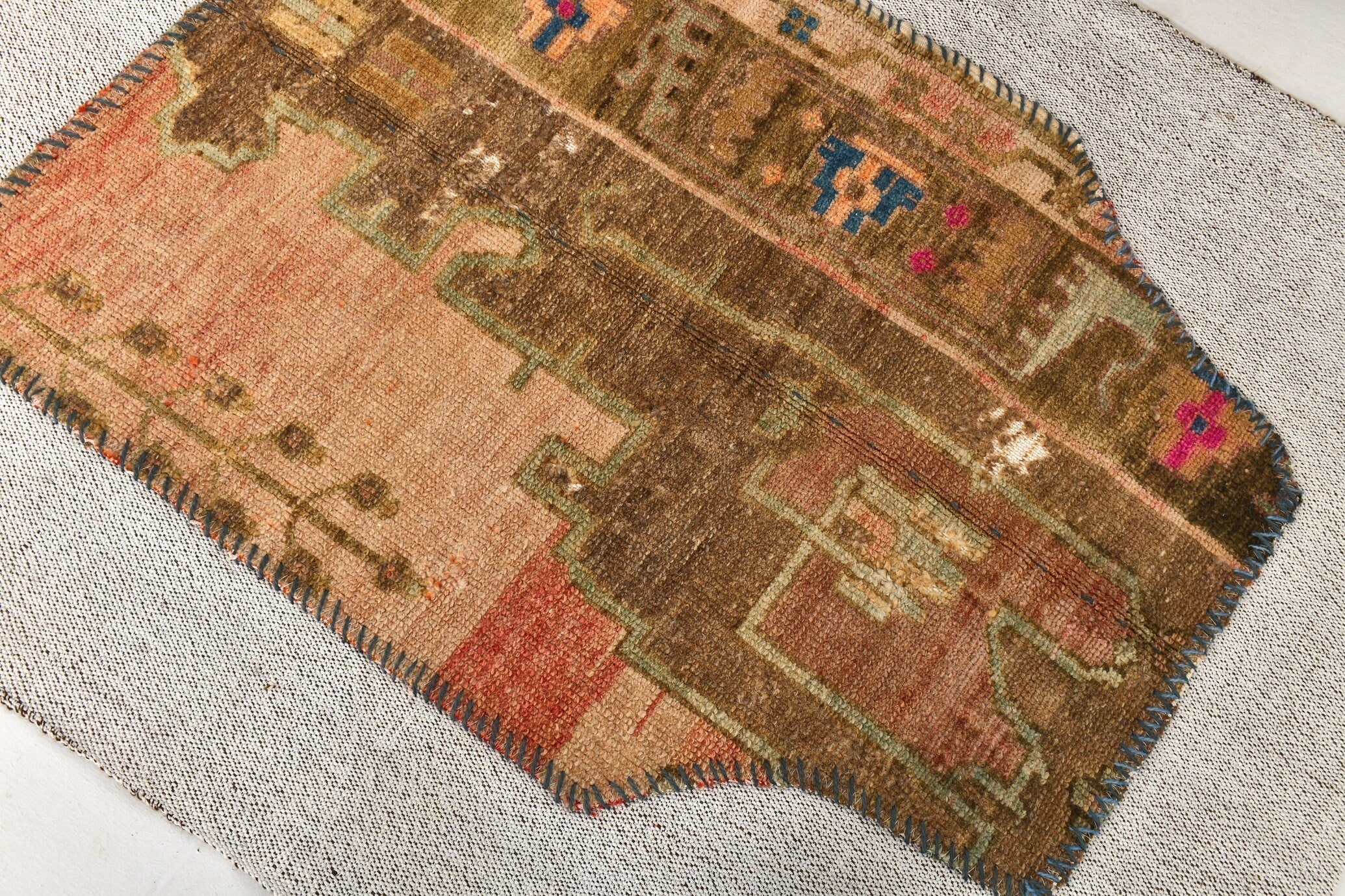 Vintage Flatweave Kilim 3’5’’ x 4’2’’ ft