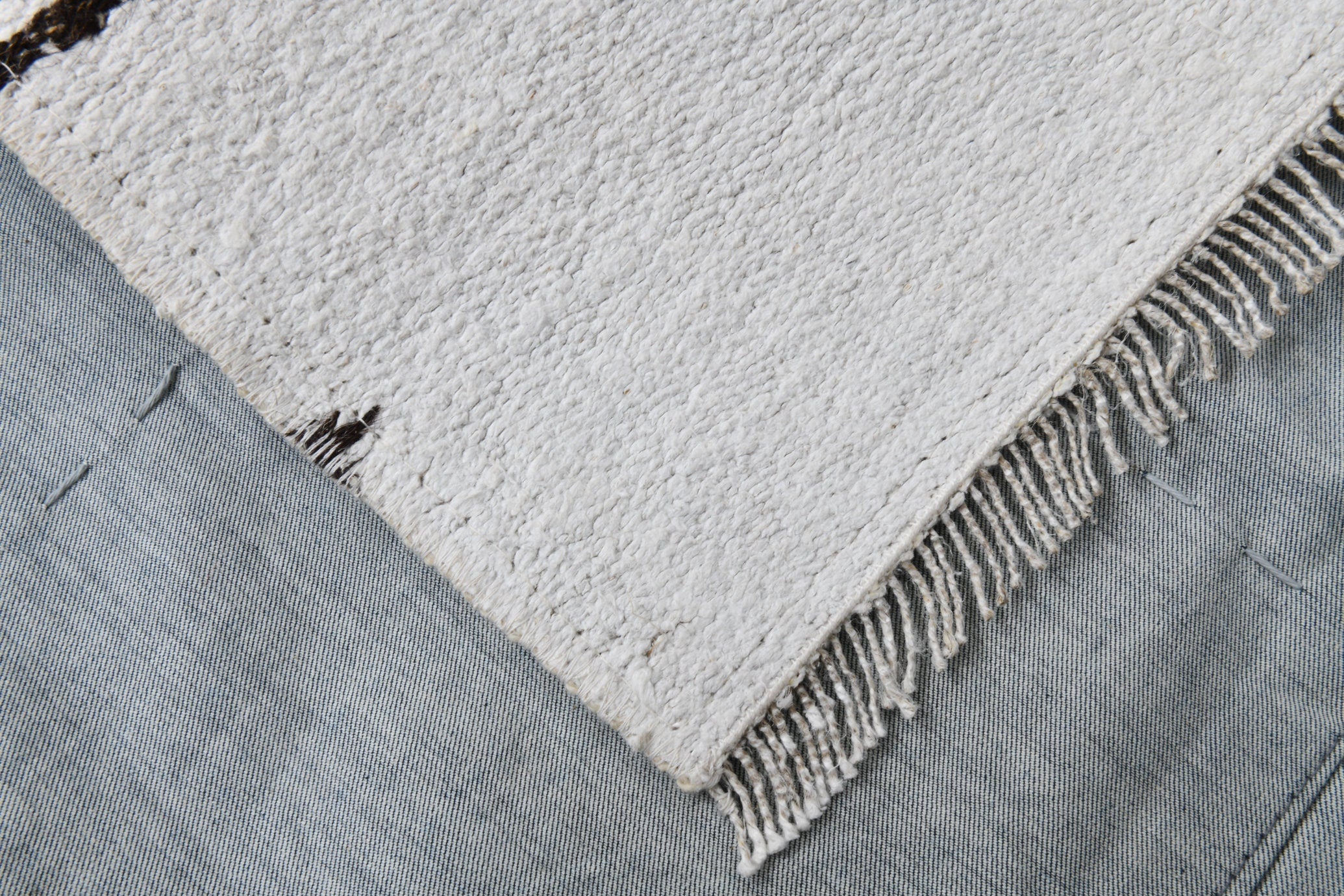 Vintage Hemp Kilim 2’4’’ x 10’8’’ ft