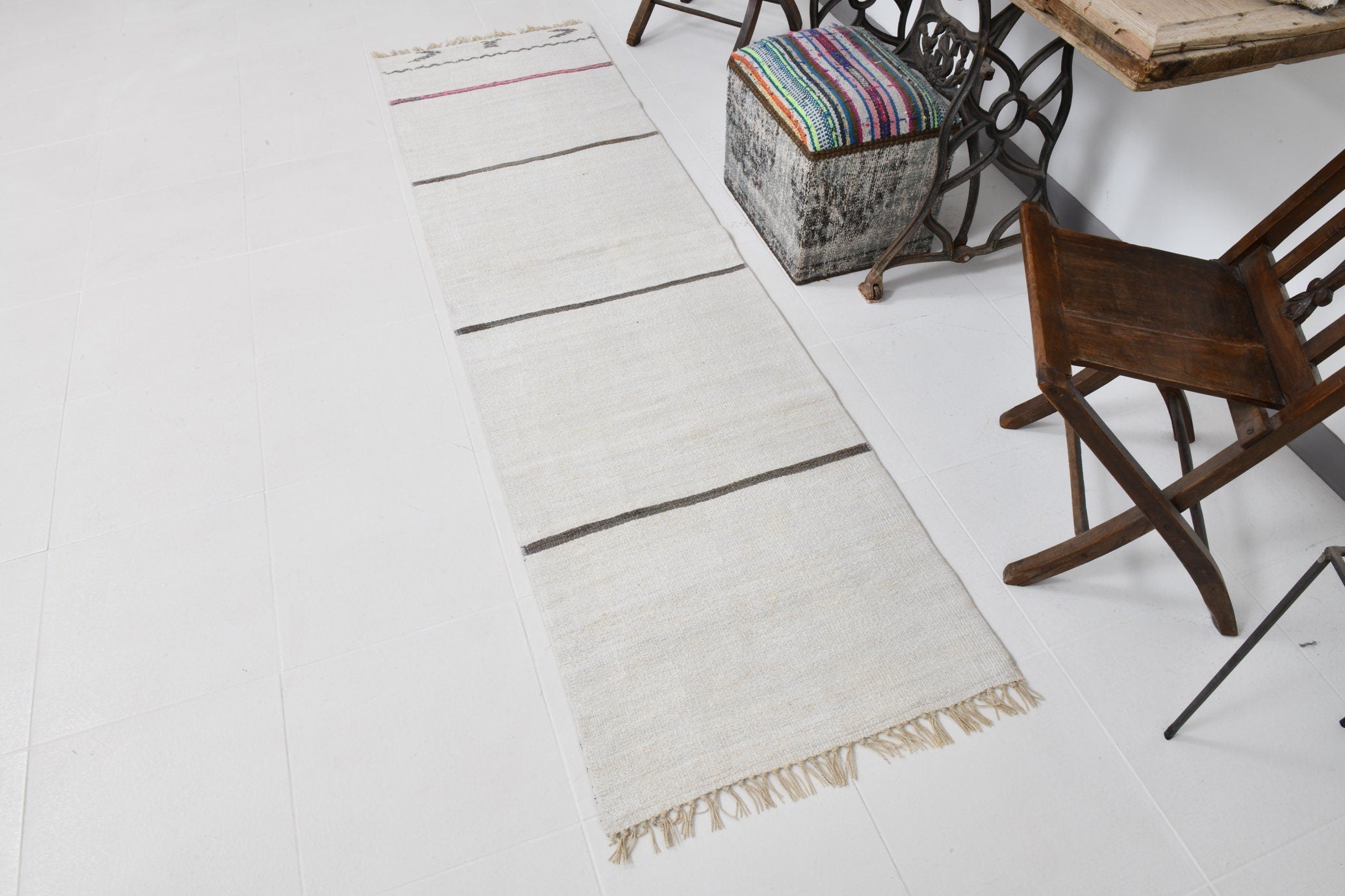 Vintage Hemp Kilim 2’4’’ x 8’6’’ ft
