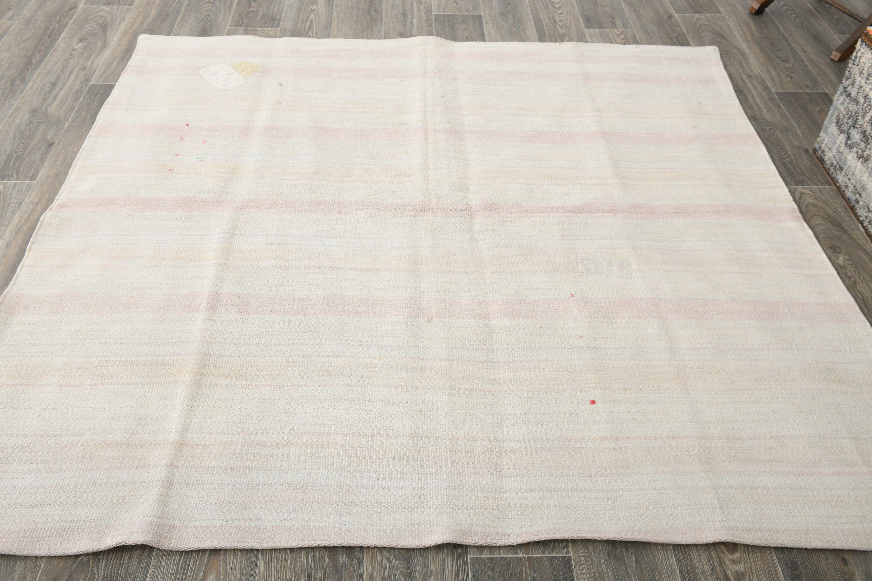Vintage Hemp Kilim 5’10’’ x 6’0’’ ft