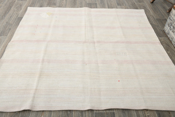 Vintage Hemp Kilim 5’10’’ x 6’0’’ ft