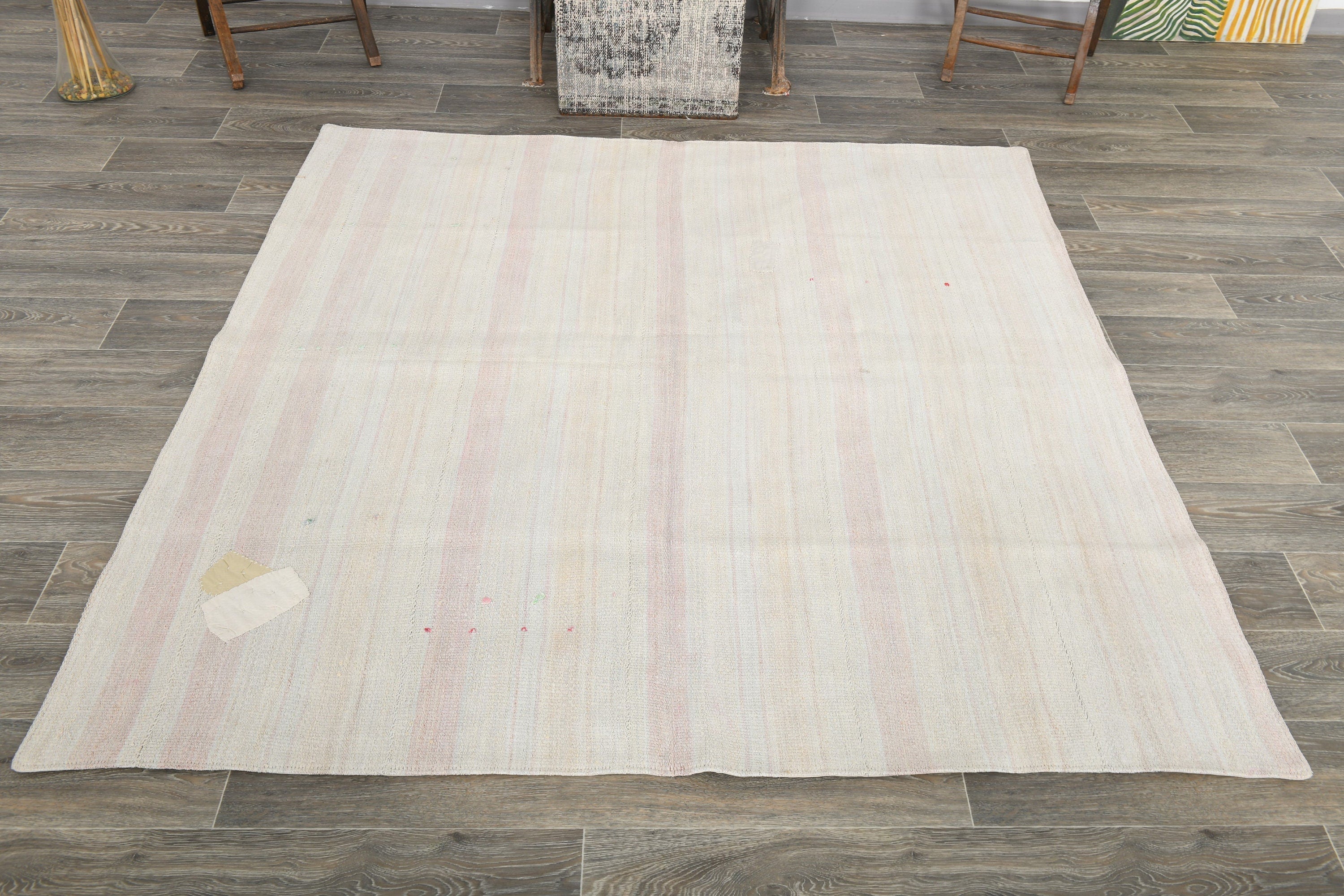 Vintage Hemp Kilim 5’10’’ x 6’0’’ ft