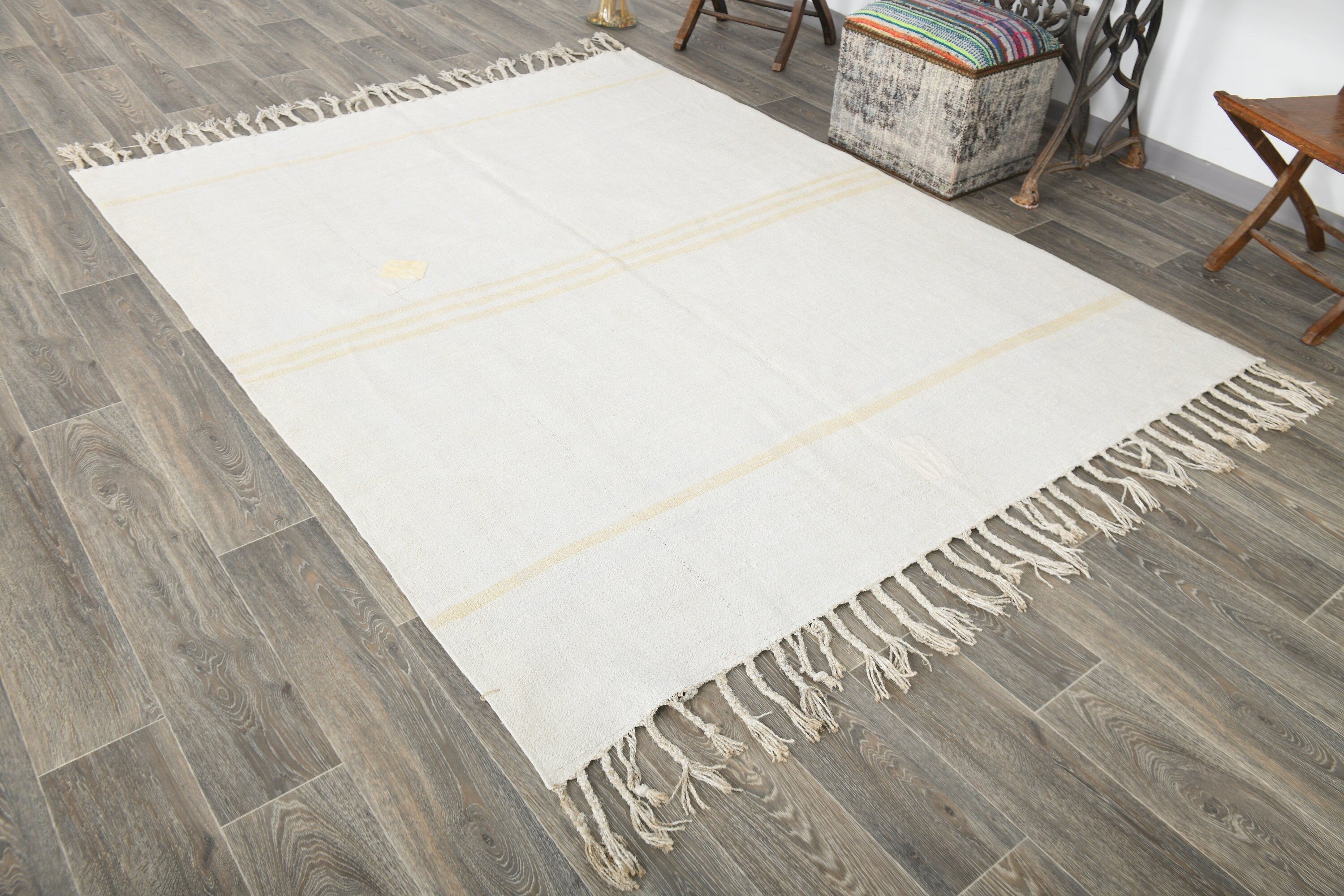 Vintage Hemp Kilim 5’10’’ x 7’6’’ ft