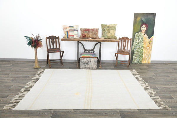 Vintage Hemp Kilim 5’10’’ x 7’6’’ ft