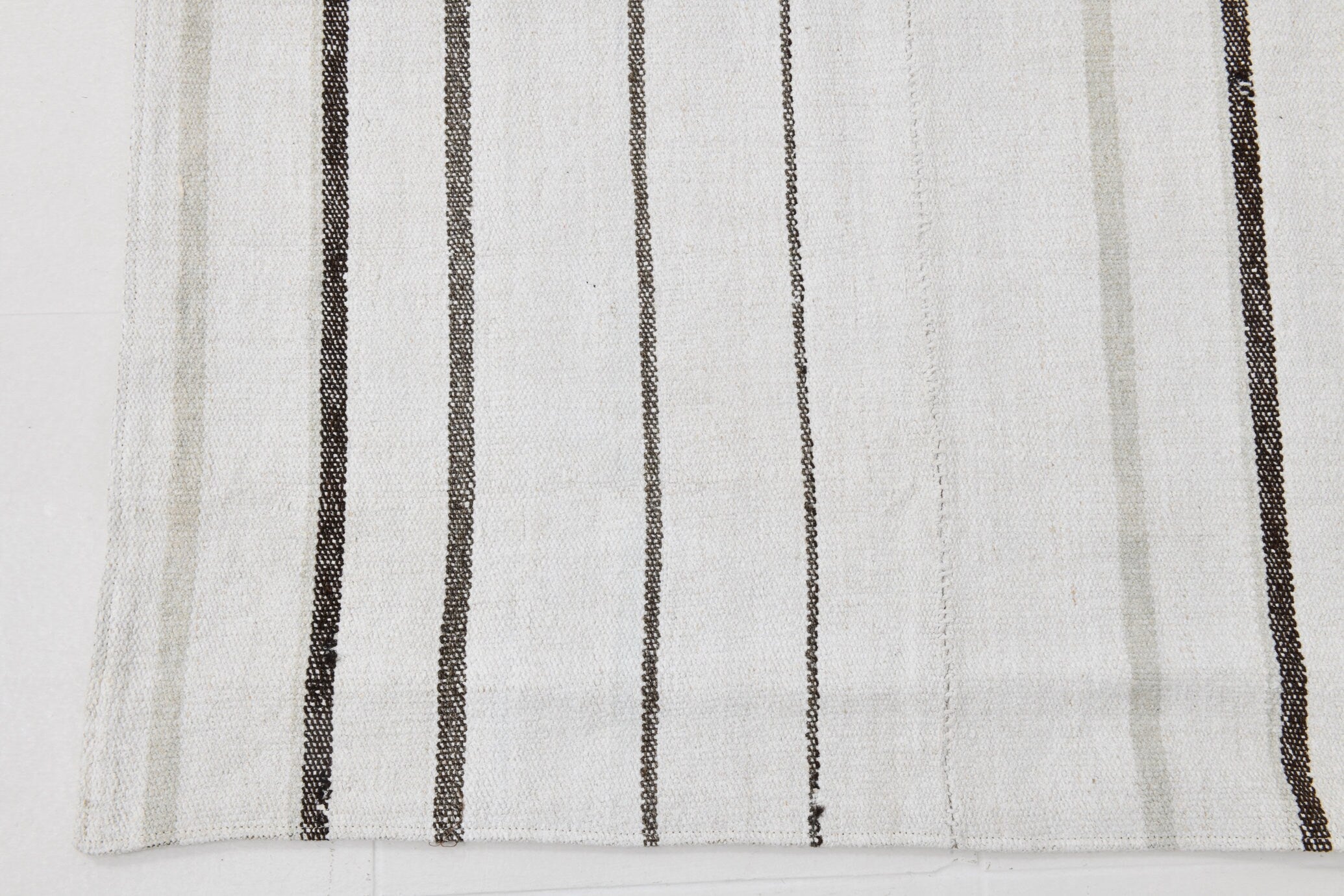 Vintage Hemp Kilim 5'10" x 8'9" ft