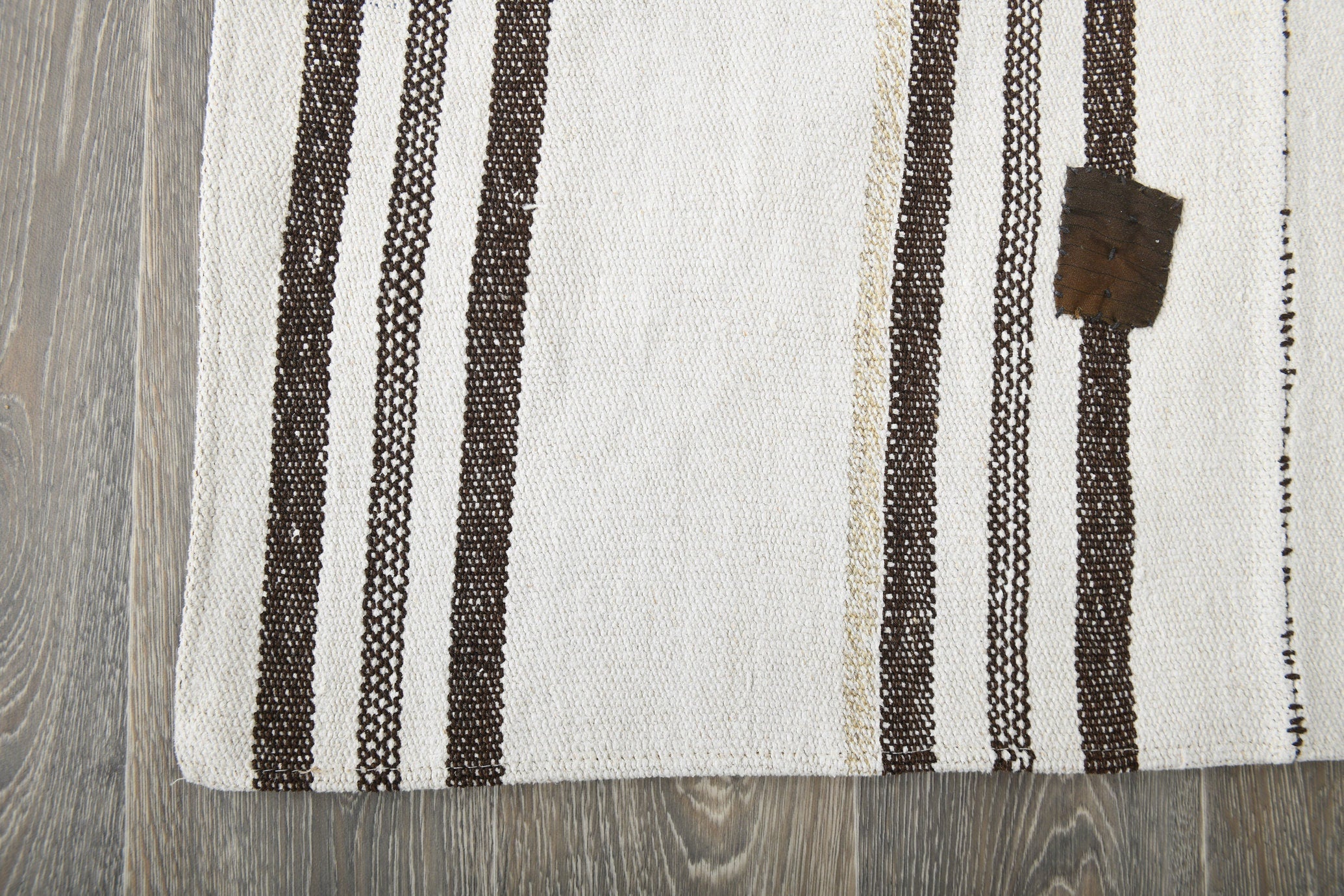 Vintage Hemp Kilim 5’3’’ x 7’10’’ ft