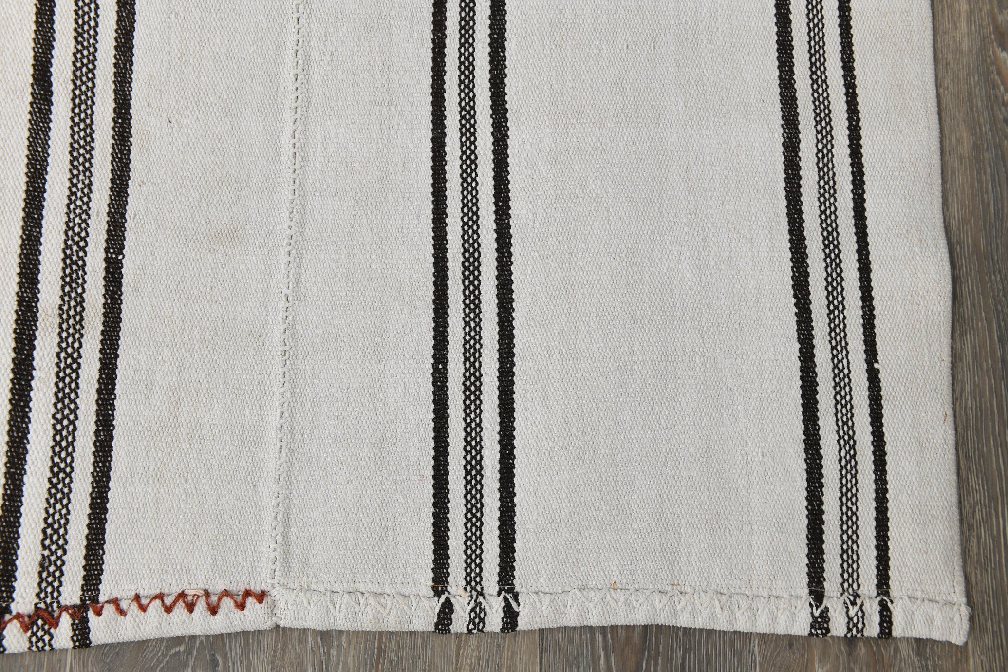 Vintage Hemp Kilim 5’7’’ x 8’4’’ ft