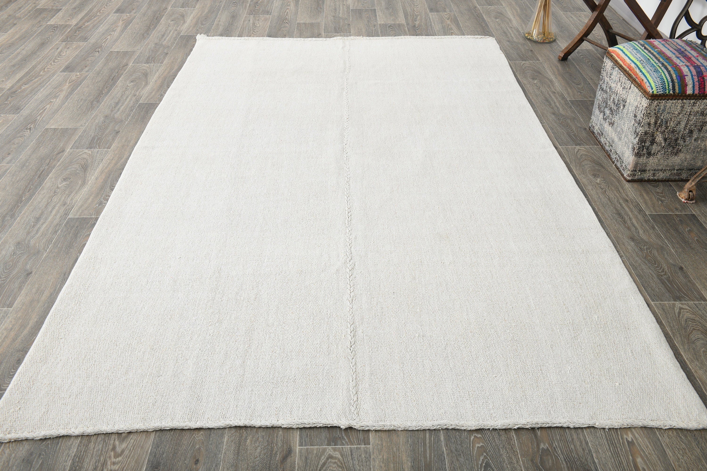 Vintage Hemp Kilim 5’7’’ x 9’4’’ ft