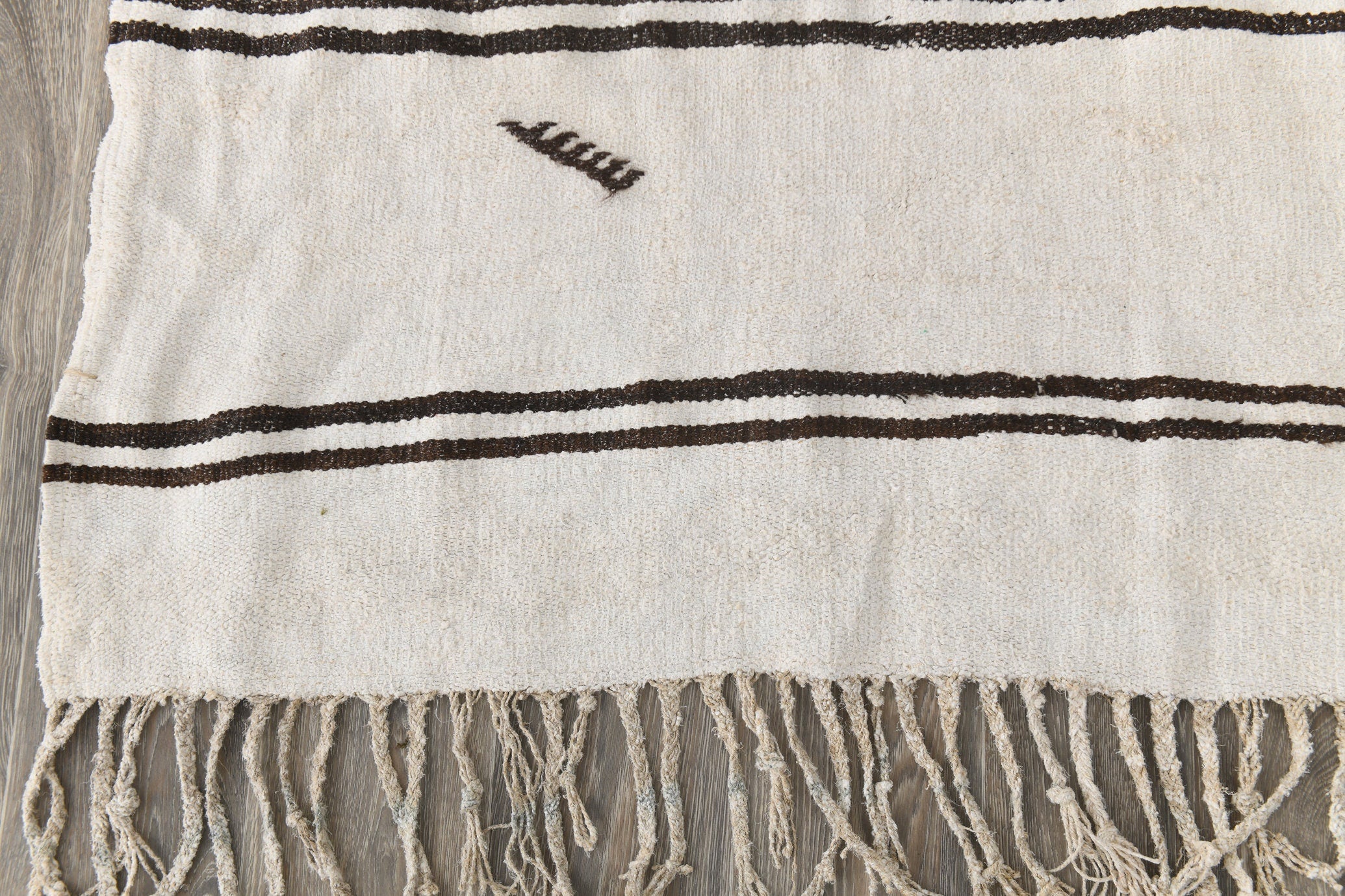 Vintage Hemp Kilim 5’9’’ x 8’5’’ ft