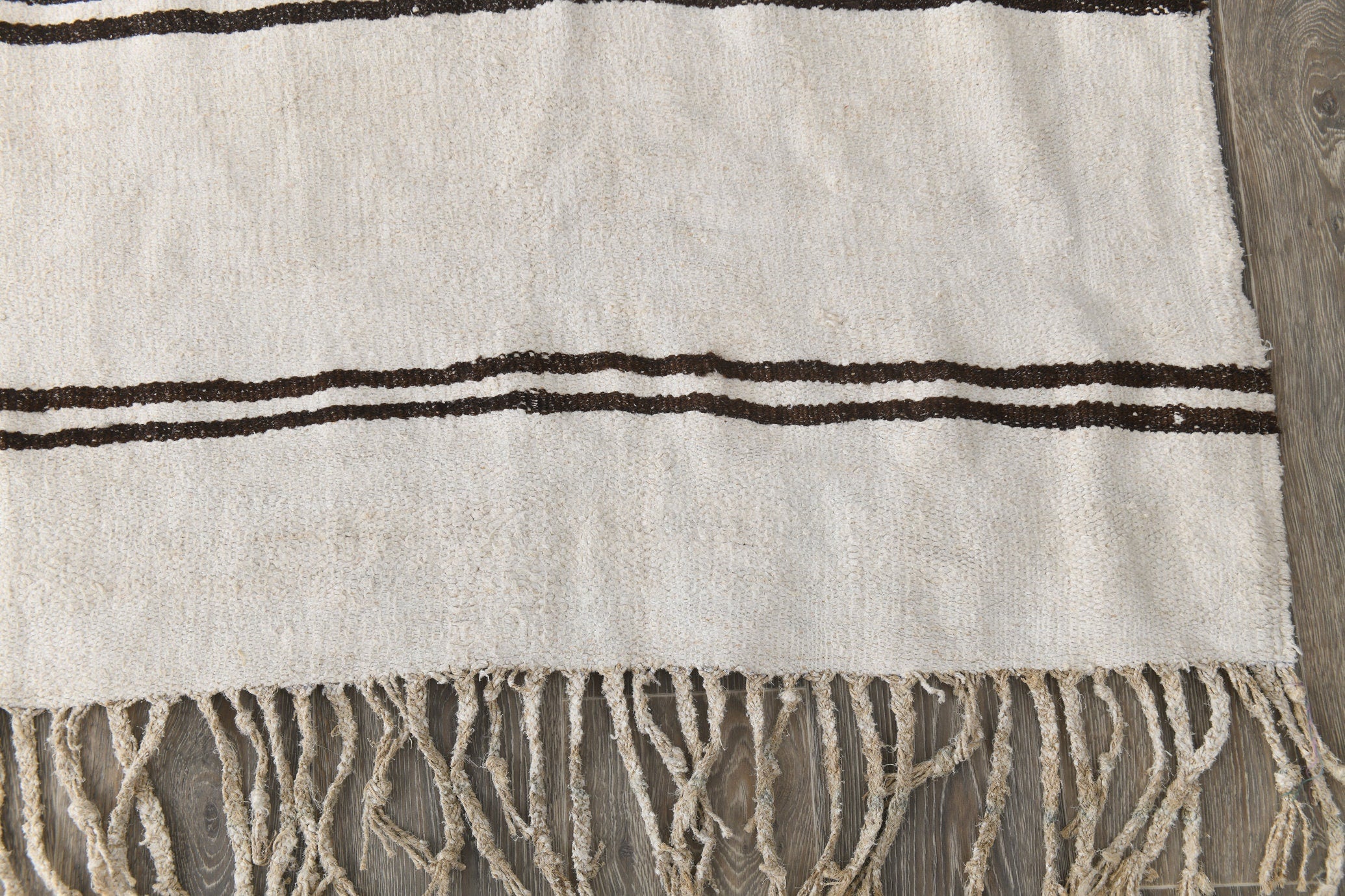 Vintage Hemp Kilim 5’9’’ x 8’5’’ ft
