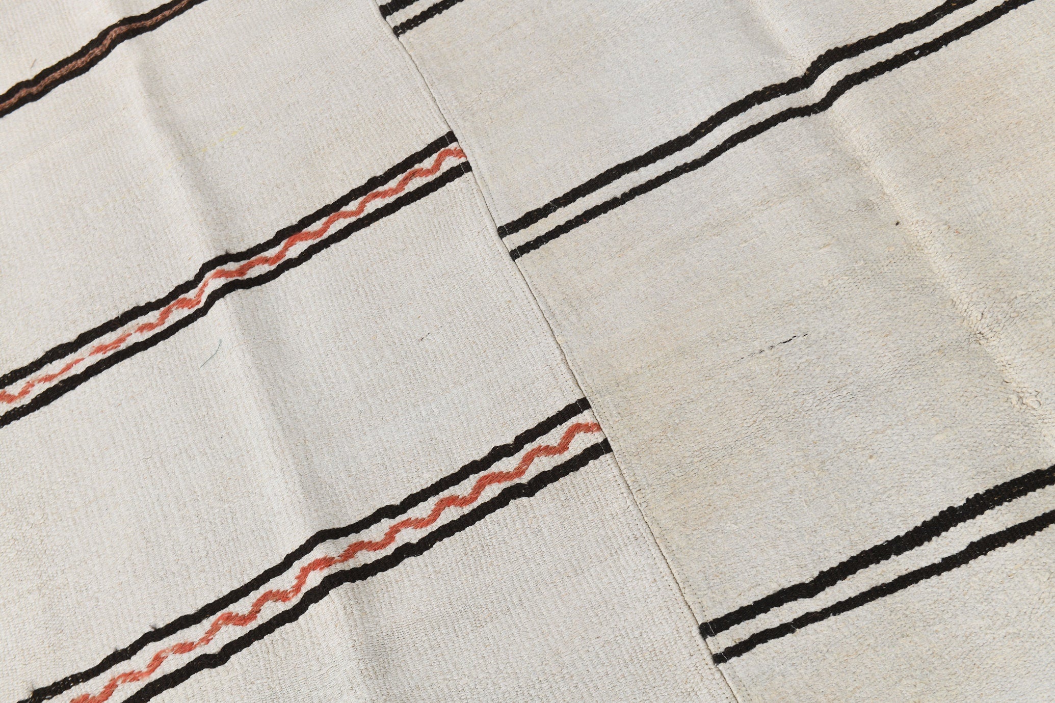 Vintage Hemp Kilim 7'12" x 11'6" ft