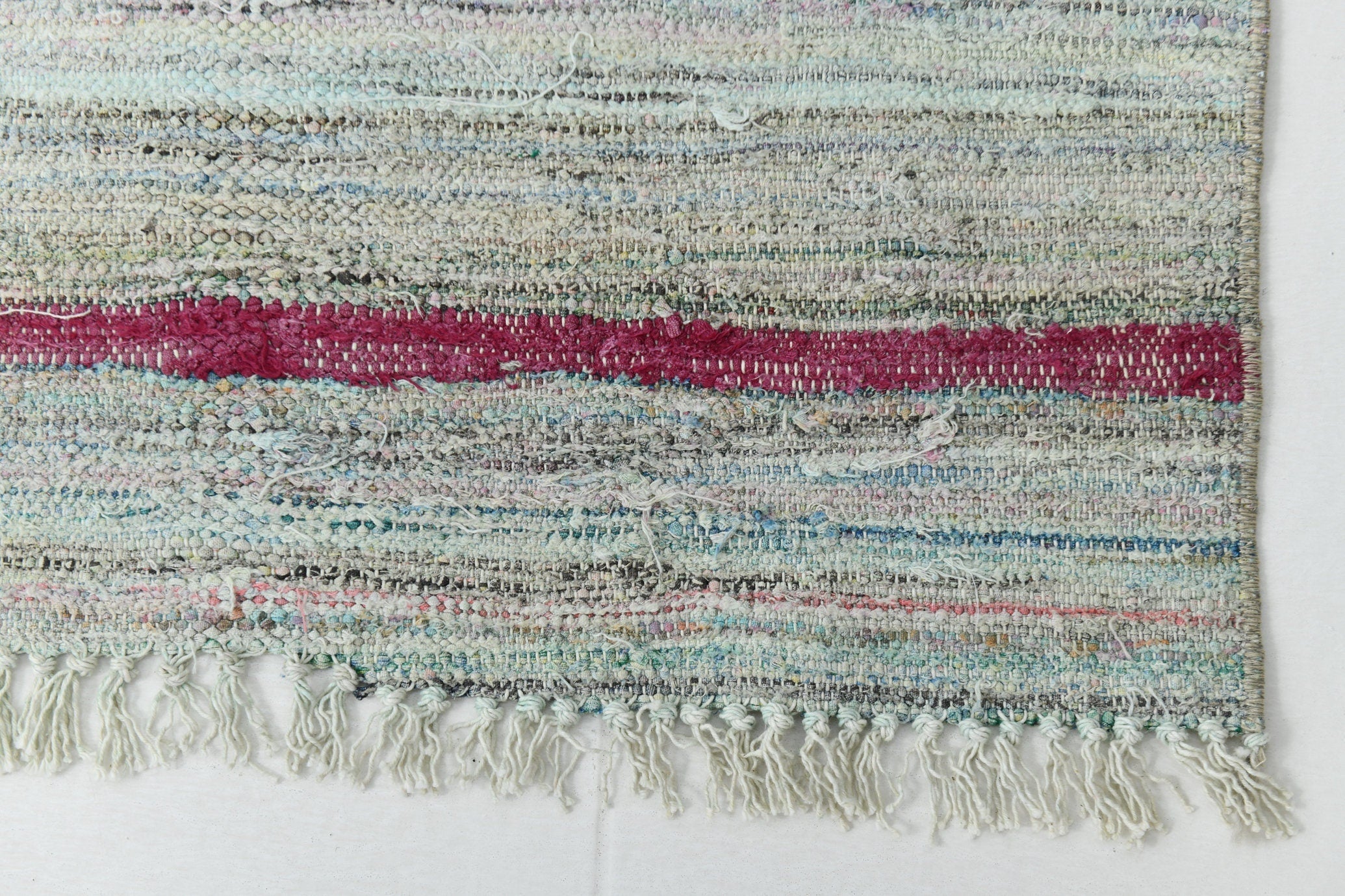 Vintage Kilim 2’2’’ x 9’9’’ ft