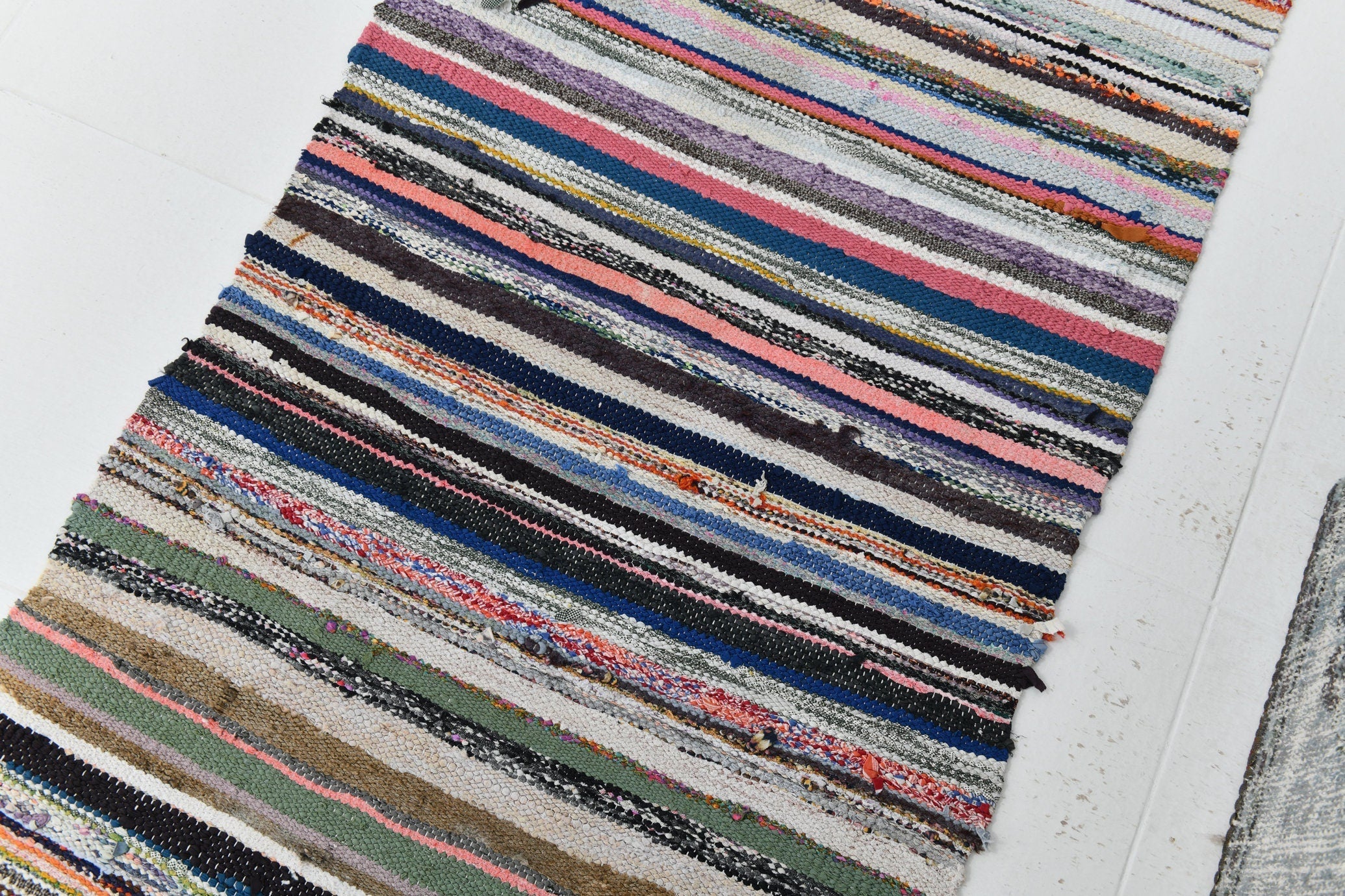 Vintage Kilim 2’7’’ x 9’0’’ ft