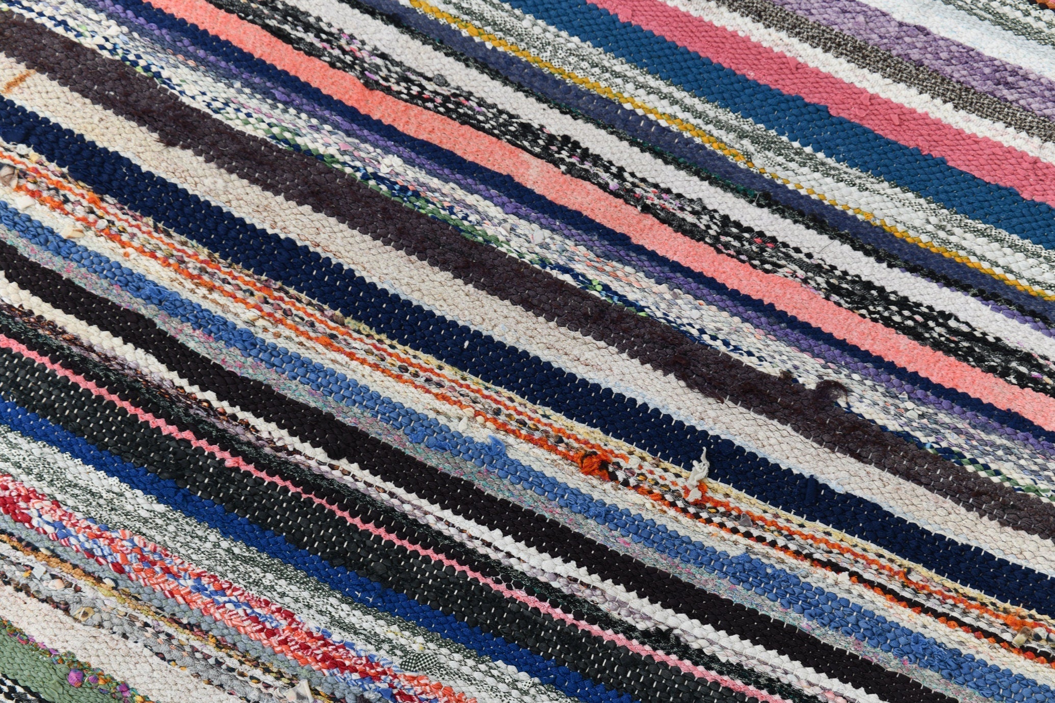 Vintage Kilim 2’7’’ x 9’0’’ ft