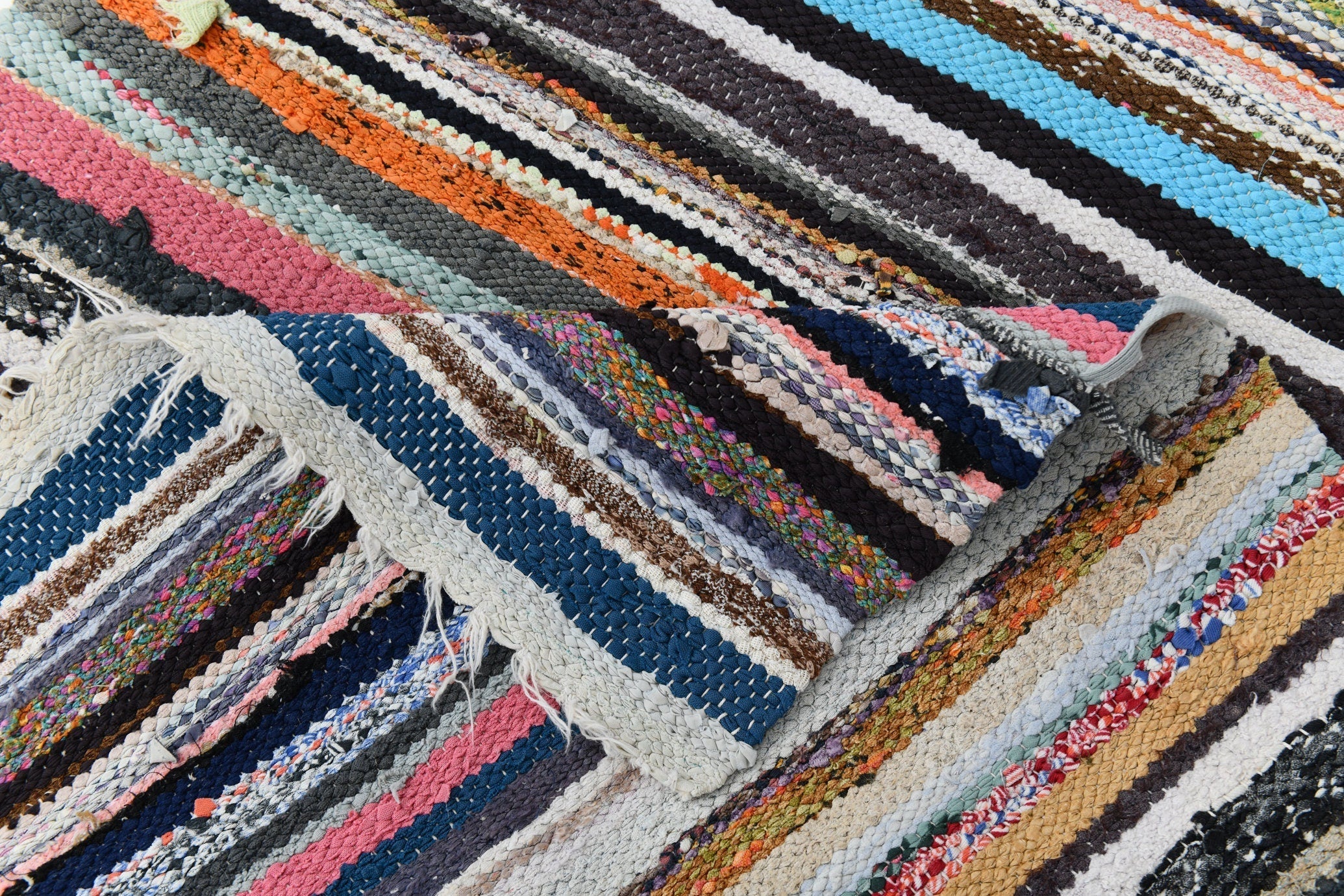 Vintage Kilim 2’7’’ x 9’0’’ ft