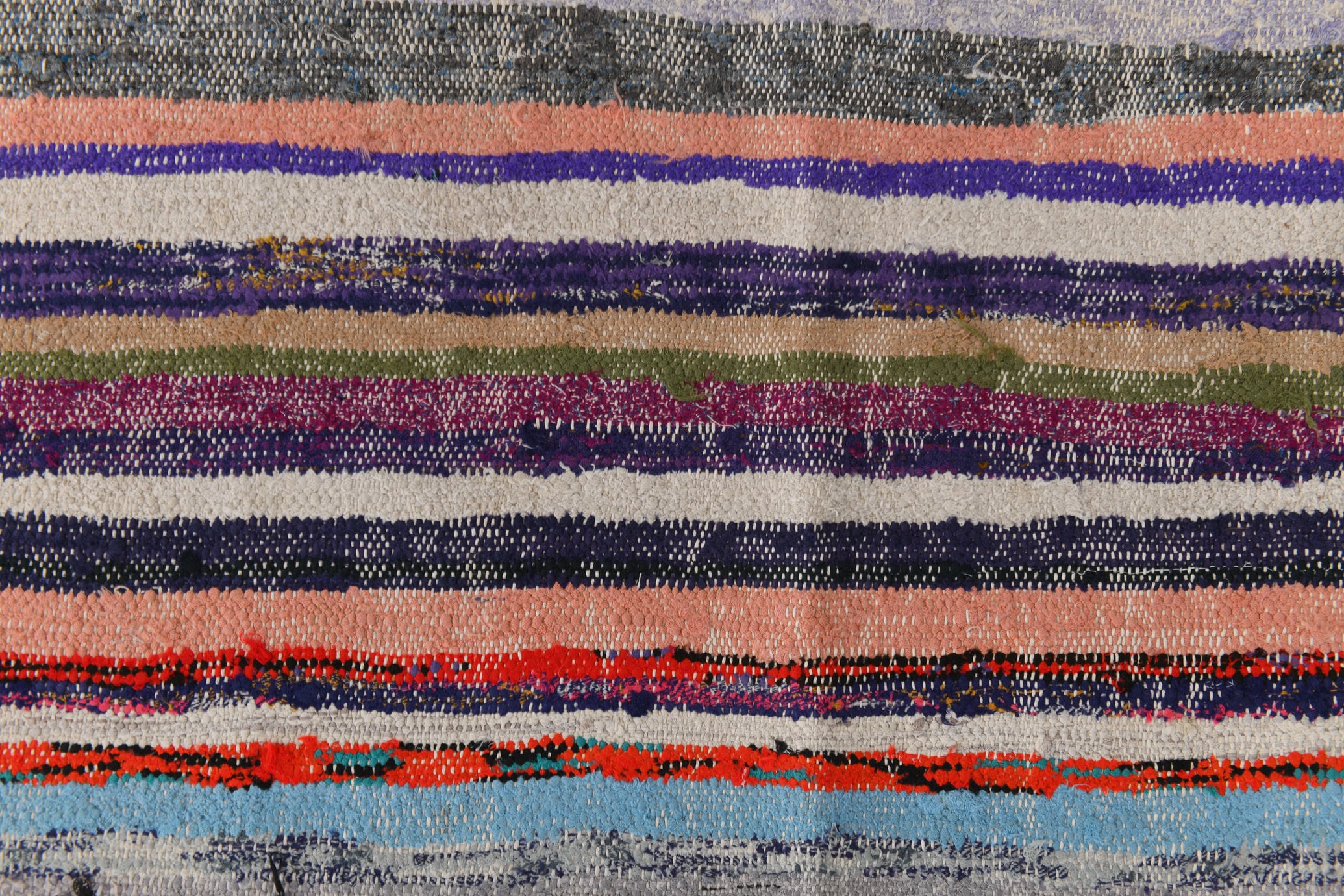 Vintage Kilim 5’7’’ x 8’9’’ ft