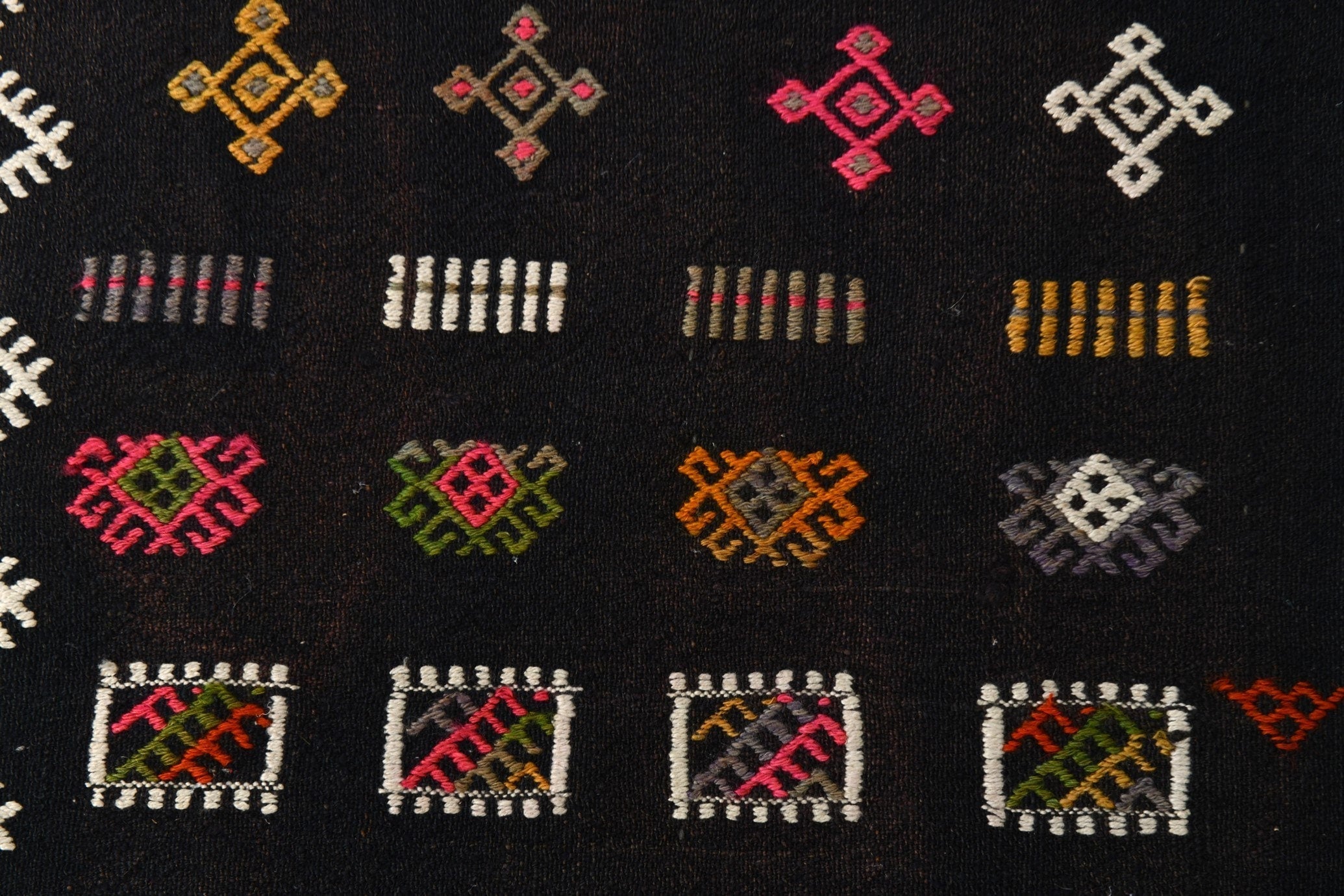 Vintage Kilim Anatolian 1’9’’ x 8’0’’ ft