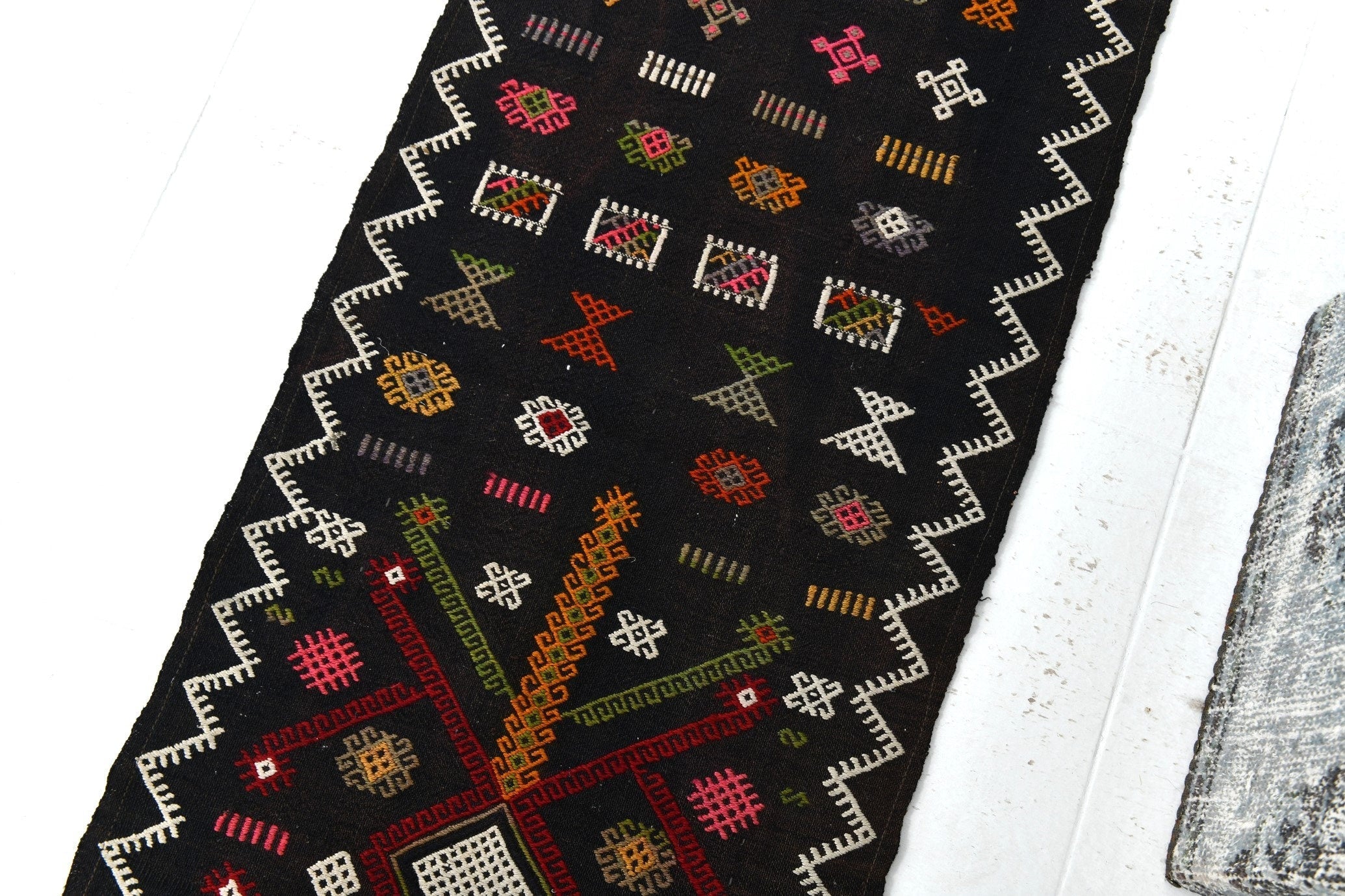 Vintage Kilim Anatolian 1’9’’ x 8’0’’ ft