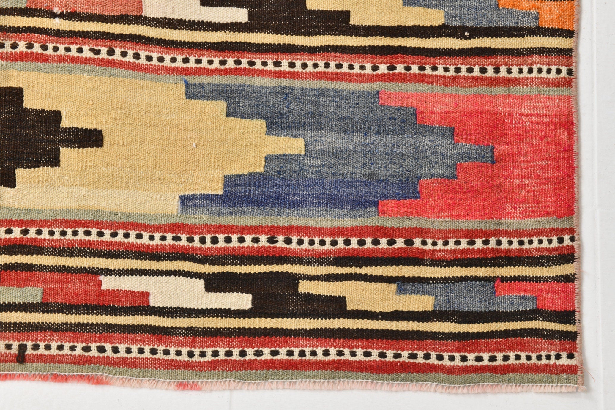 Vintage Kilim Anatolian 2’11’’ x 9’5’’ ft