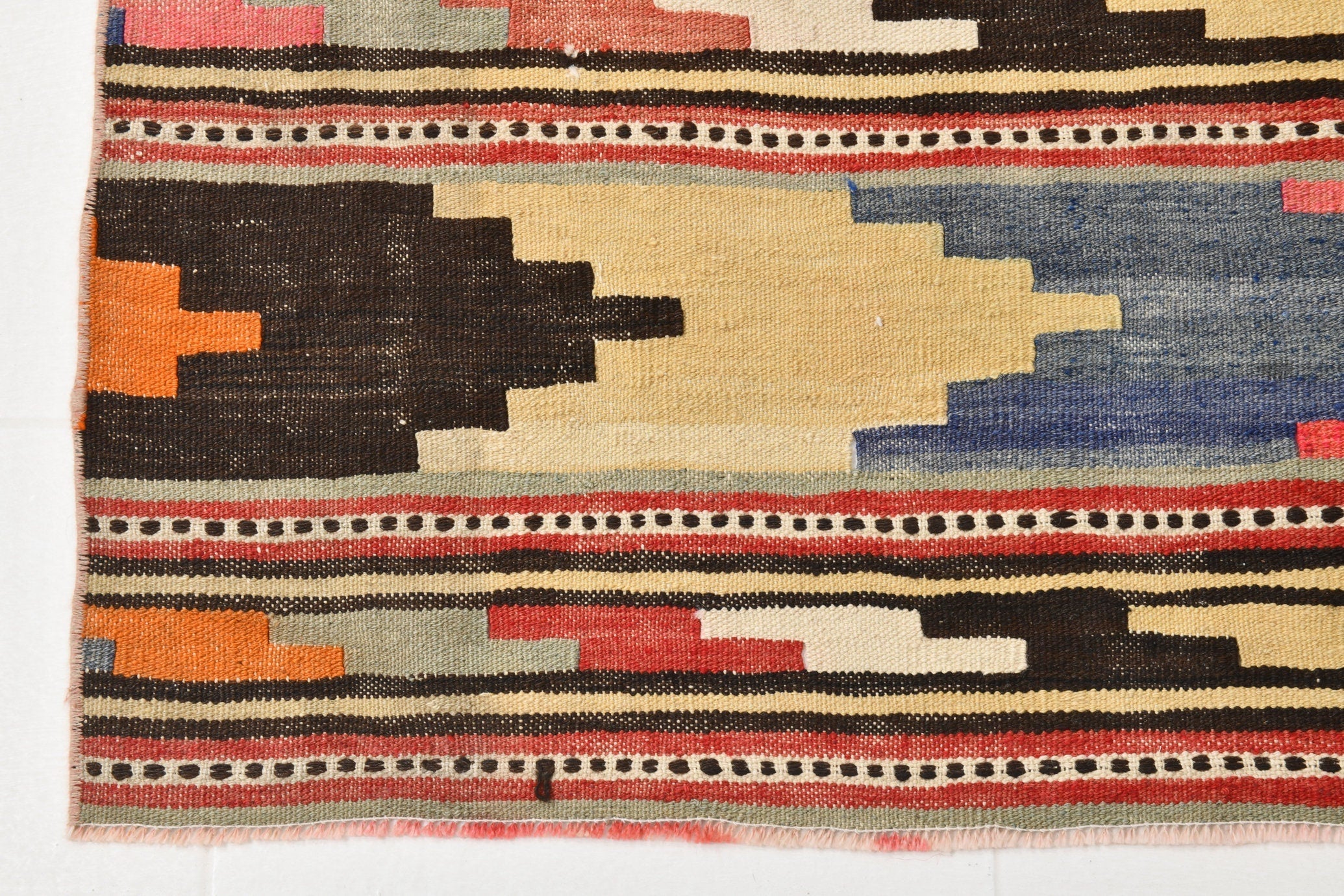 Vintage Kilim Anatolian 2’11’’ x 9’5’’ ft