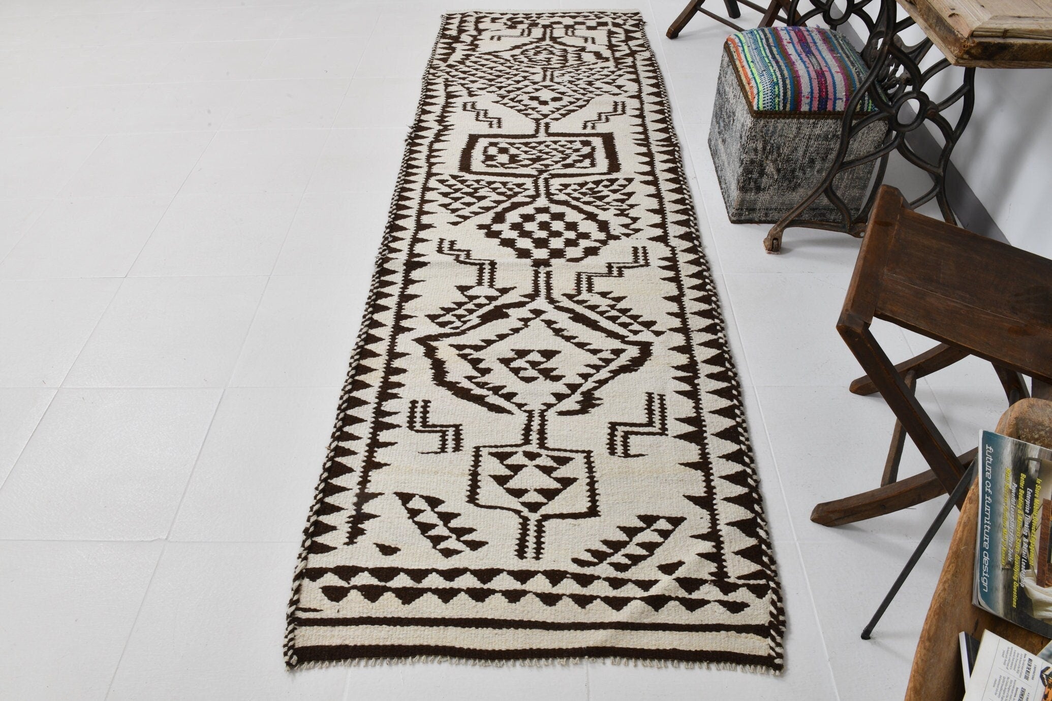Vintage Kilim Anatolian 2’11’’ x 9’7’’ ft