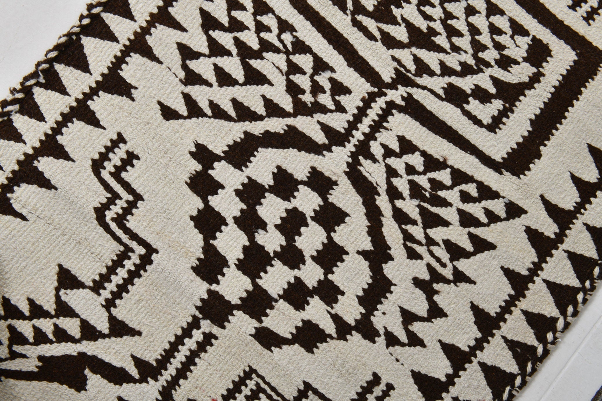 Vintage Kilim Anatolian 2’11’’ x 9’7’’ ft