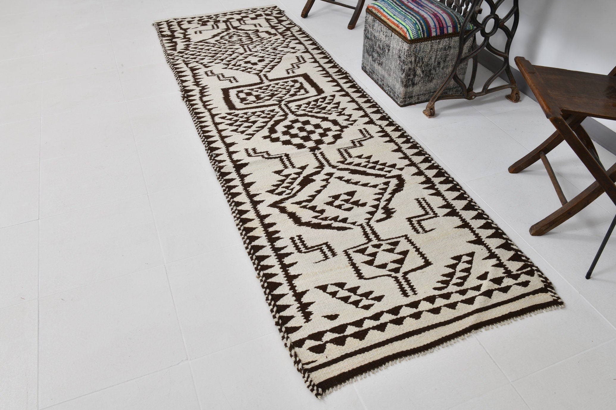 Vintage Kilim Anatolian 2’11’’ x 9’7’’ ft
