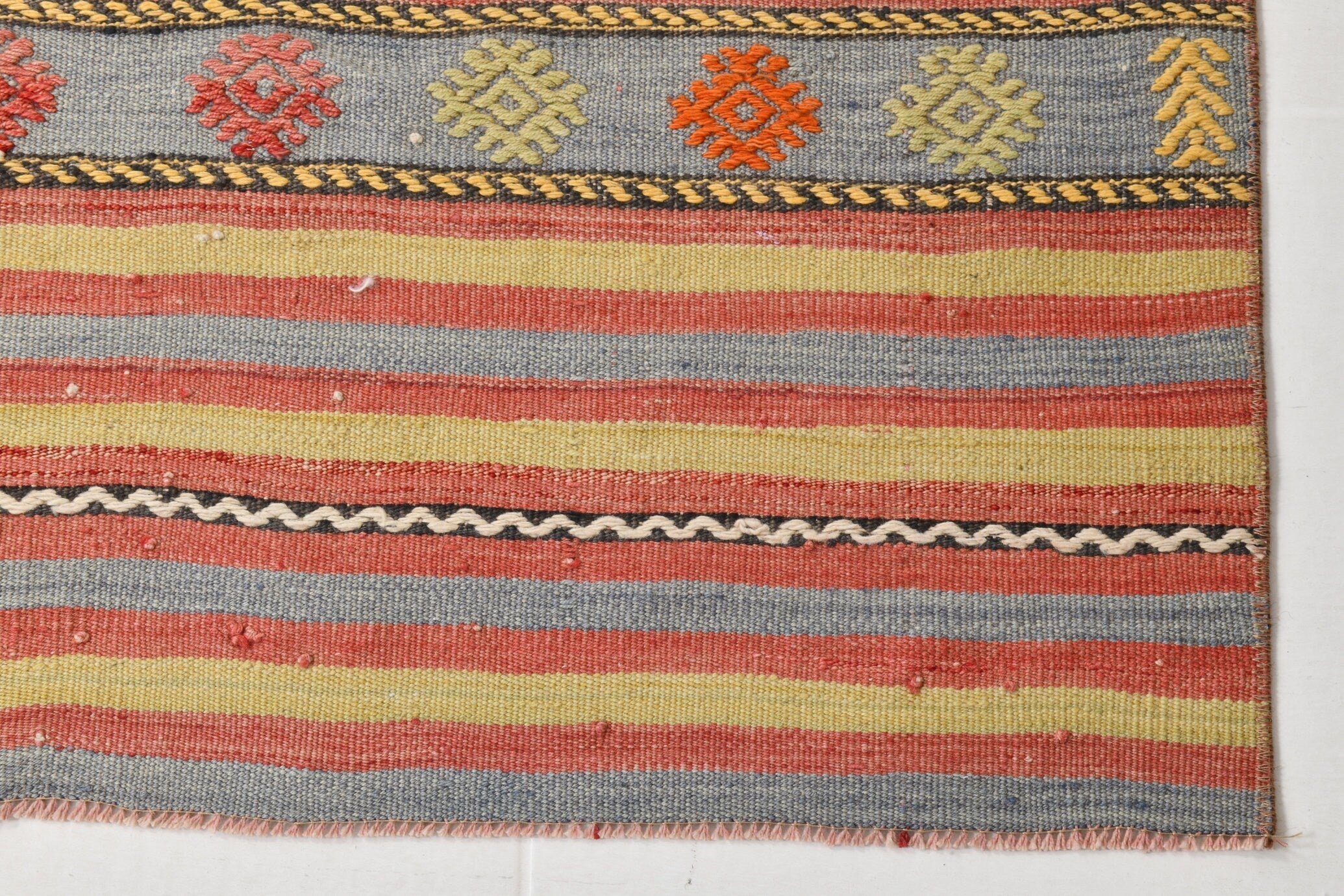 Vintage Kilim Anatolian 2’6’’ x 5’5’’ ft