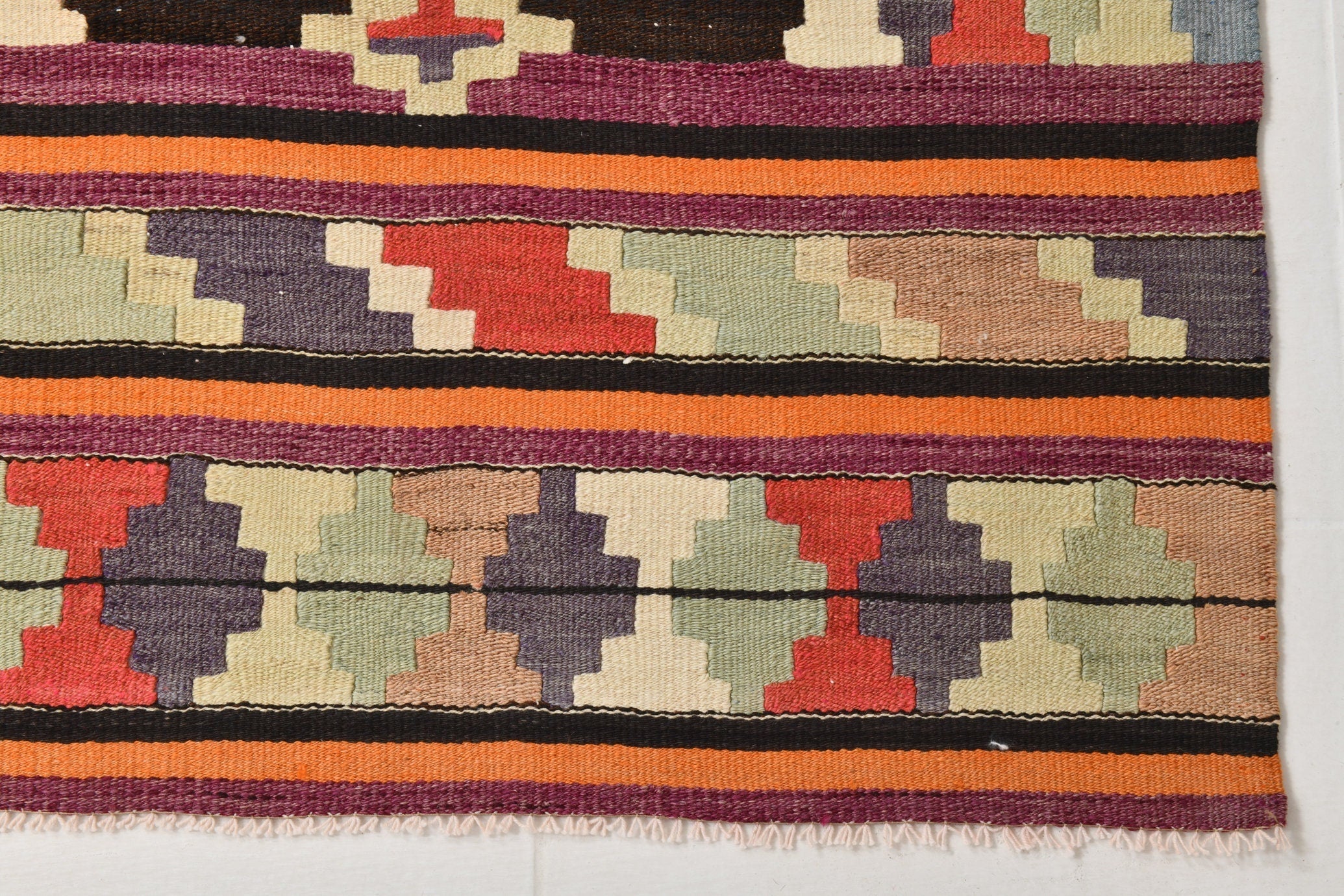 Vintage Kilim Anatolian 2’9’’ x 11’11’’ ft