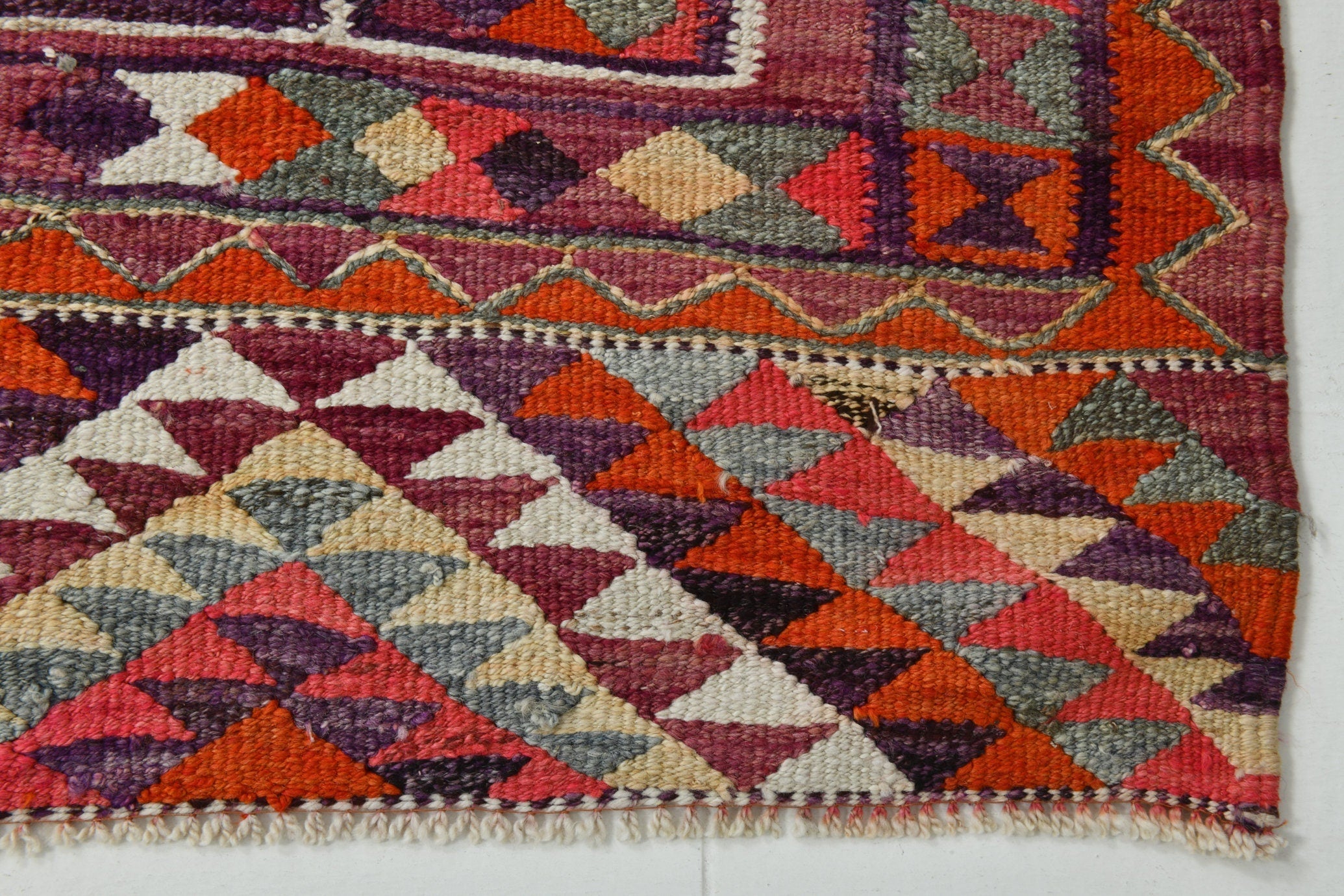 Vintage Kilim Anatolian 3’0’’ x 9’5’’ ft