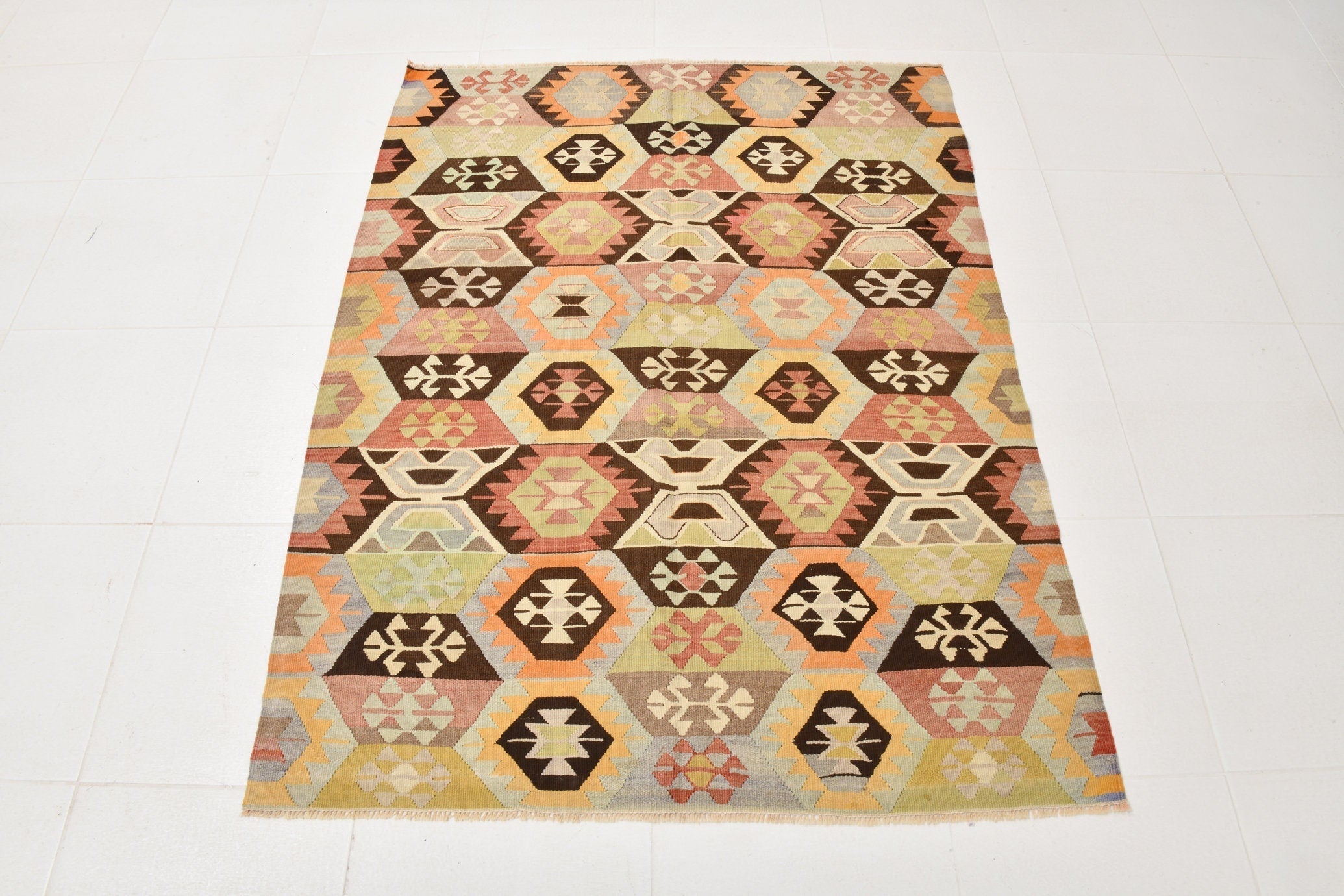 Vintage Kilim Anatolian 4'1" x 5'2" ft