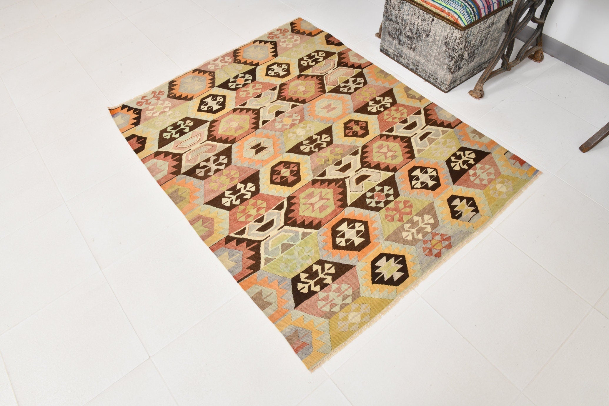 Vintage Kilim Anatolian 4'1" x 5'2" ft