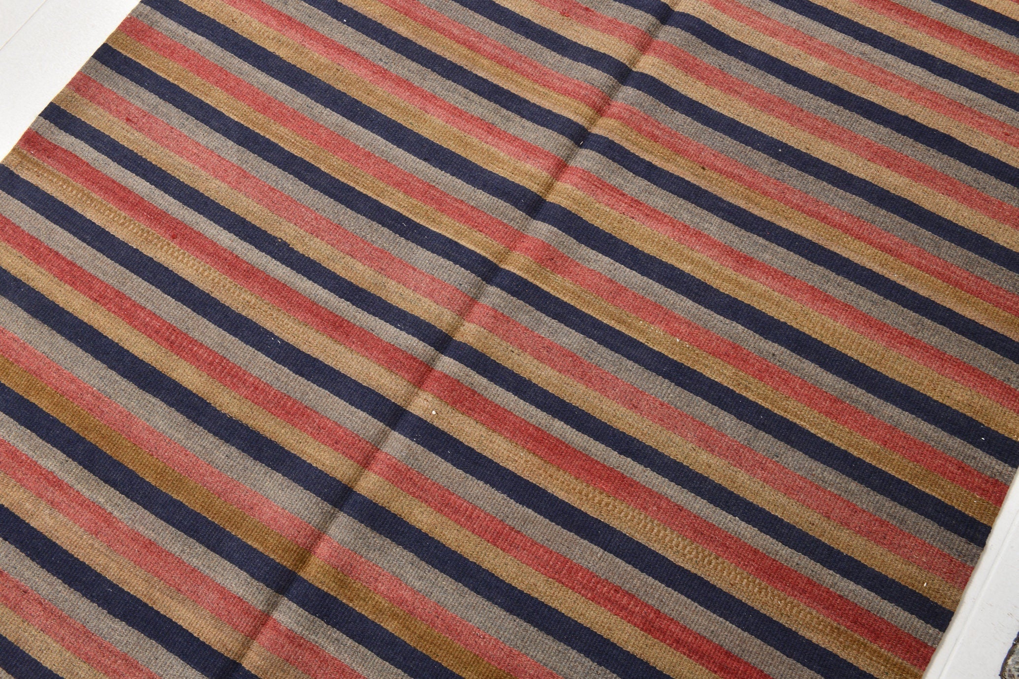 Vintage Kilim Anatolian 4’10’’ x 6’10’’ ft