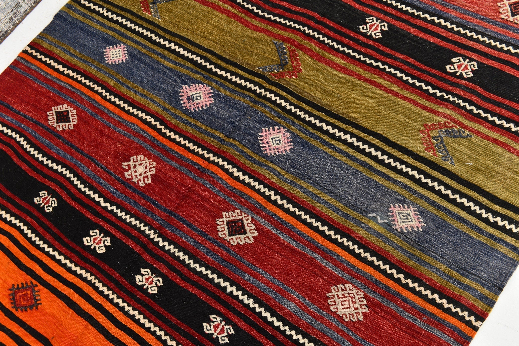 Vintage Kilim Anatolian 4'10" x 6'10" ft