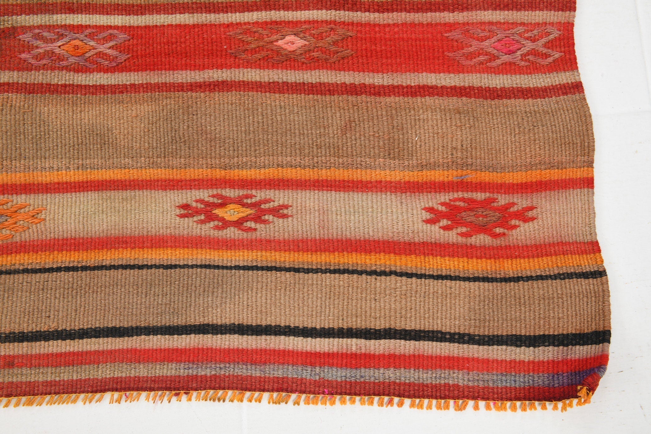 Vintage Kilim Anatolian 4’10’’ x 7’10’’ ft