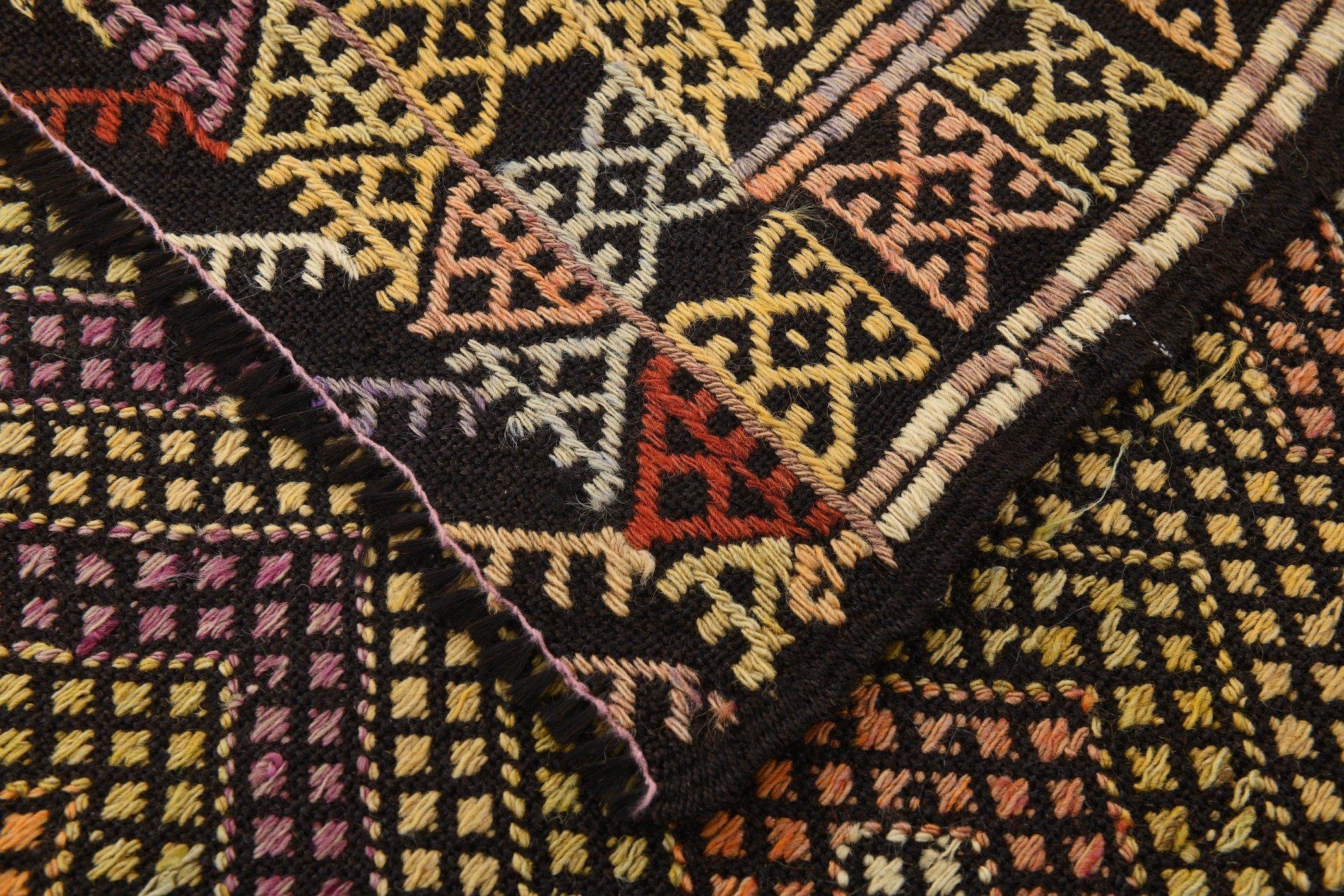 Vintage Kilim Anatolian 4’10’’ x 8’1’’ ft