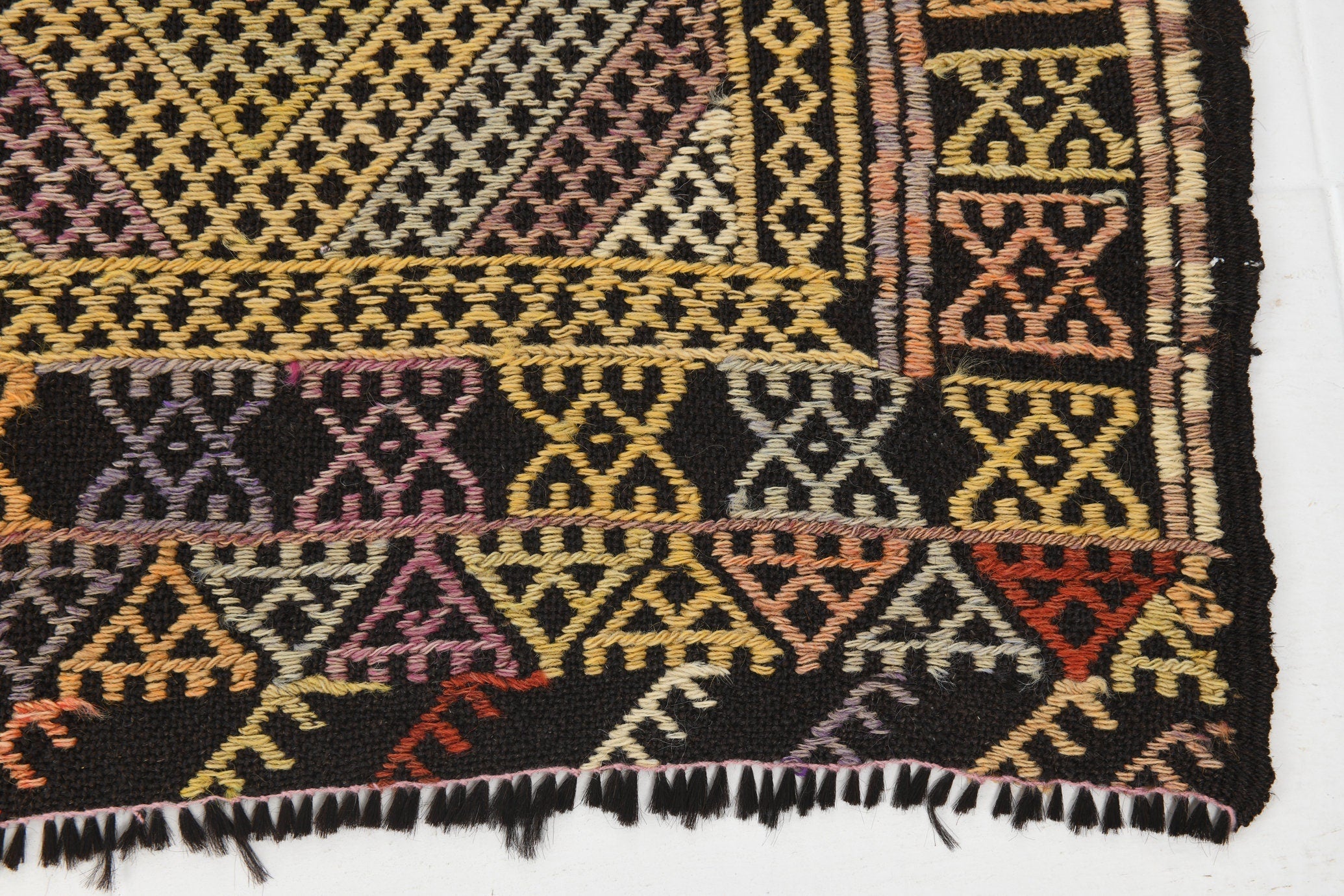 Vintage Kilim Anatolian 4’10’’ x 8’1’’ ft