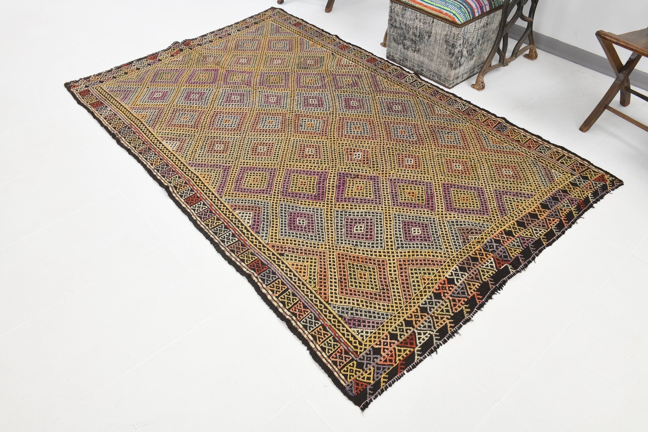 Vintage Kilim Anatolian 4’10’’ x 8’1’’ ft