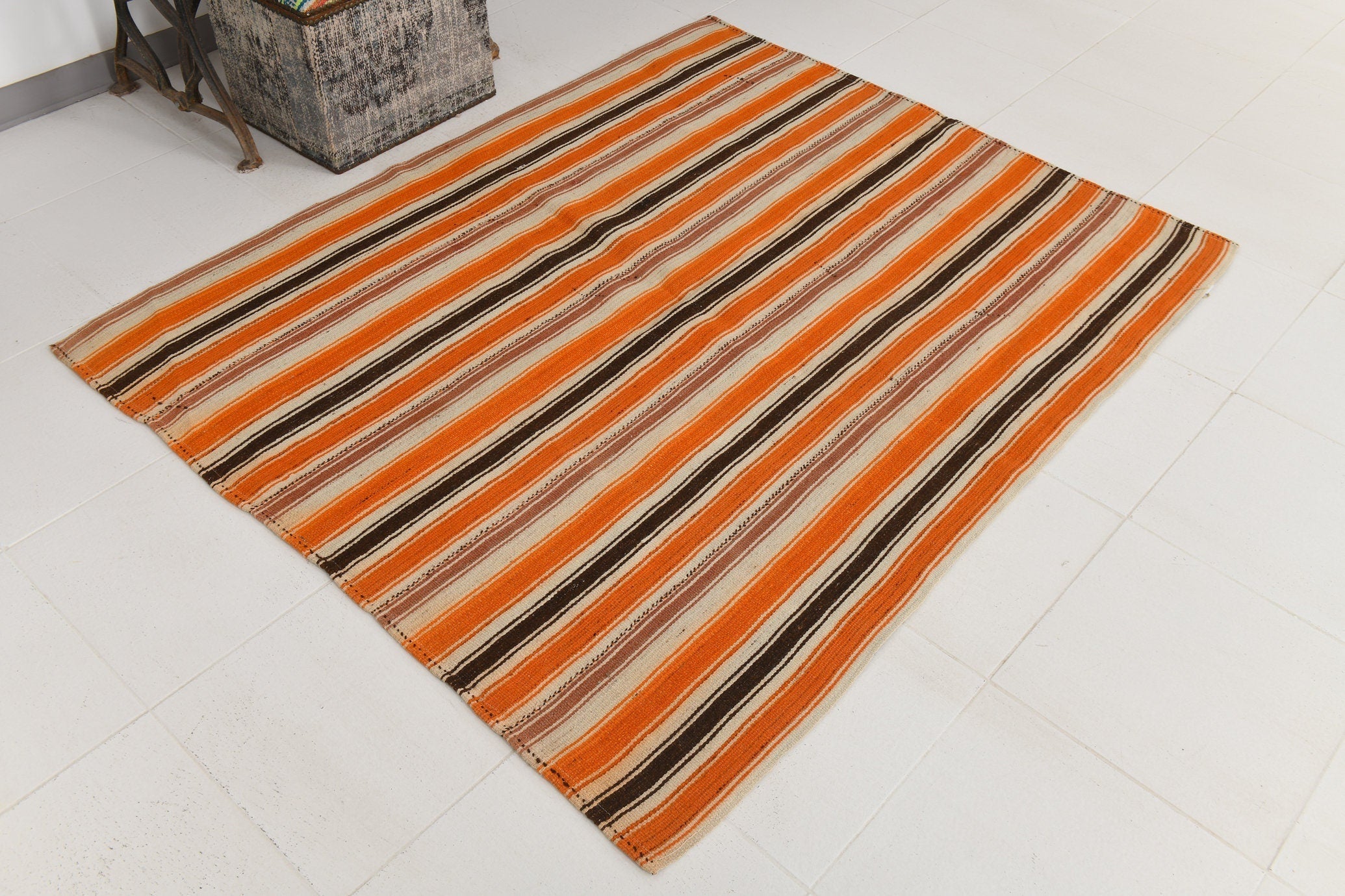 Vintage Kilim Anatolian 4'11" x 5'10" ft