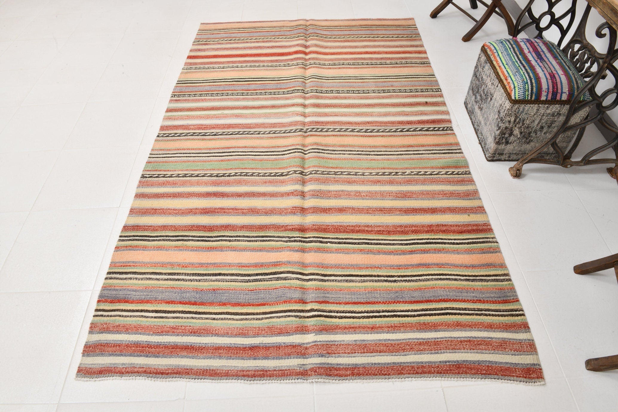 Vintage Kilim Anatolian 4’11’’ x 8’1’’ ft