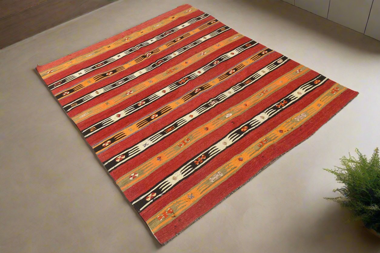 Vintage Kilim Anatolian 4'3" x 6'2" ft