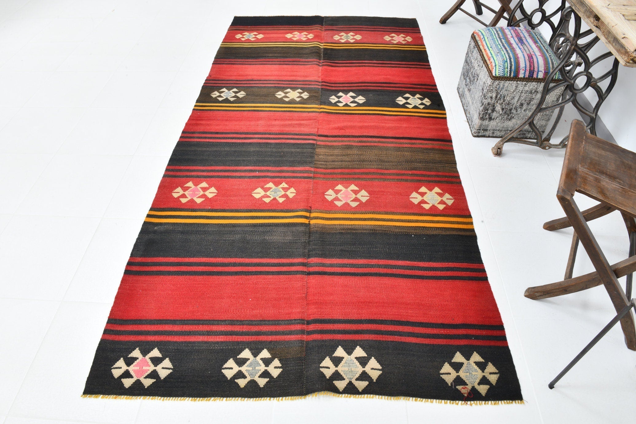 Vintage Kilim Anatolian 4'6" x 5'10" ft